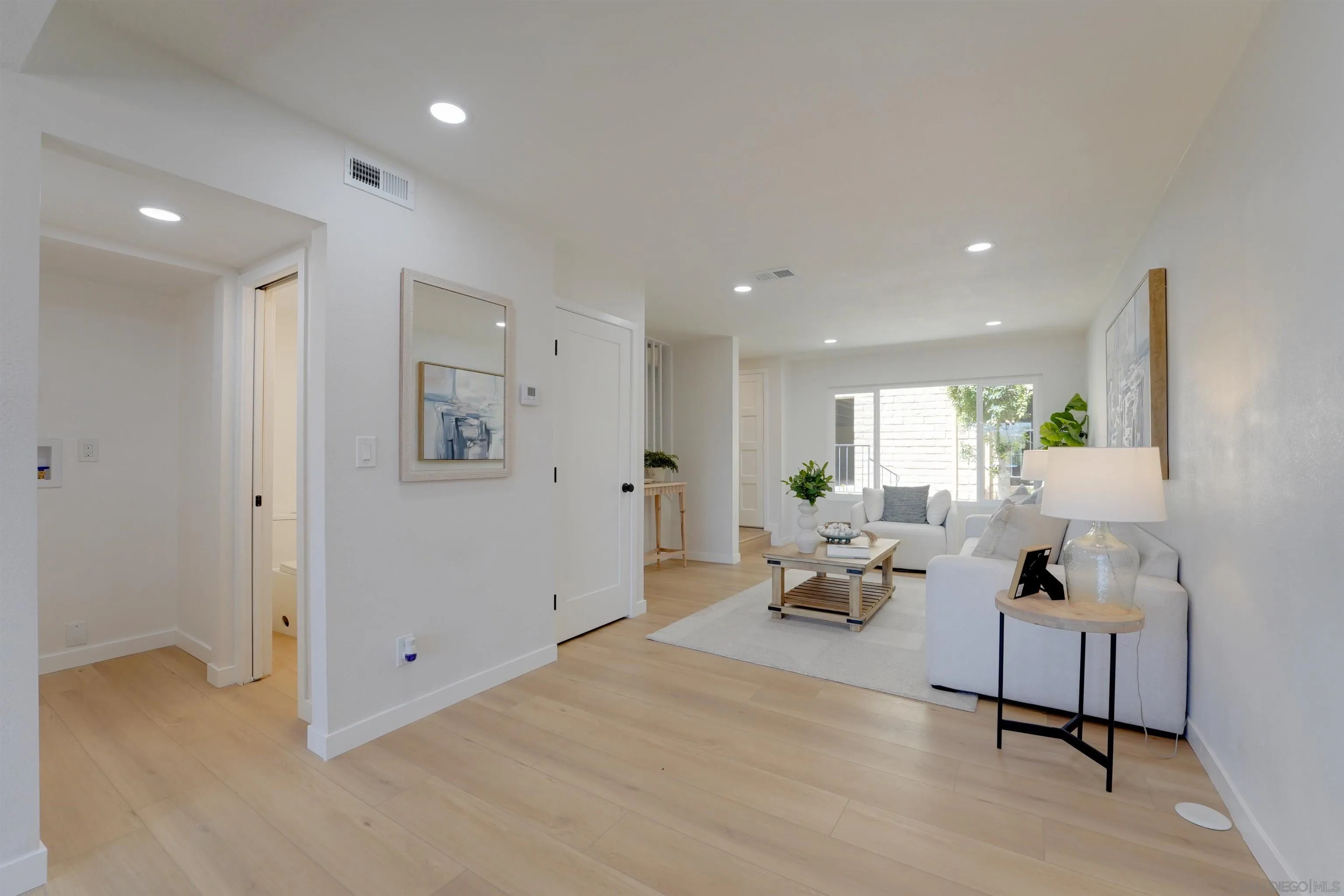 Photo #7: 260015259 Listing: Photo #7