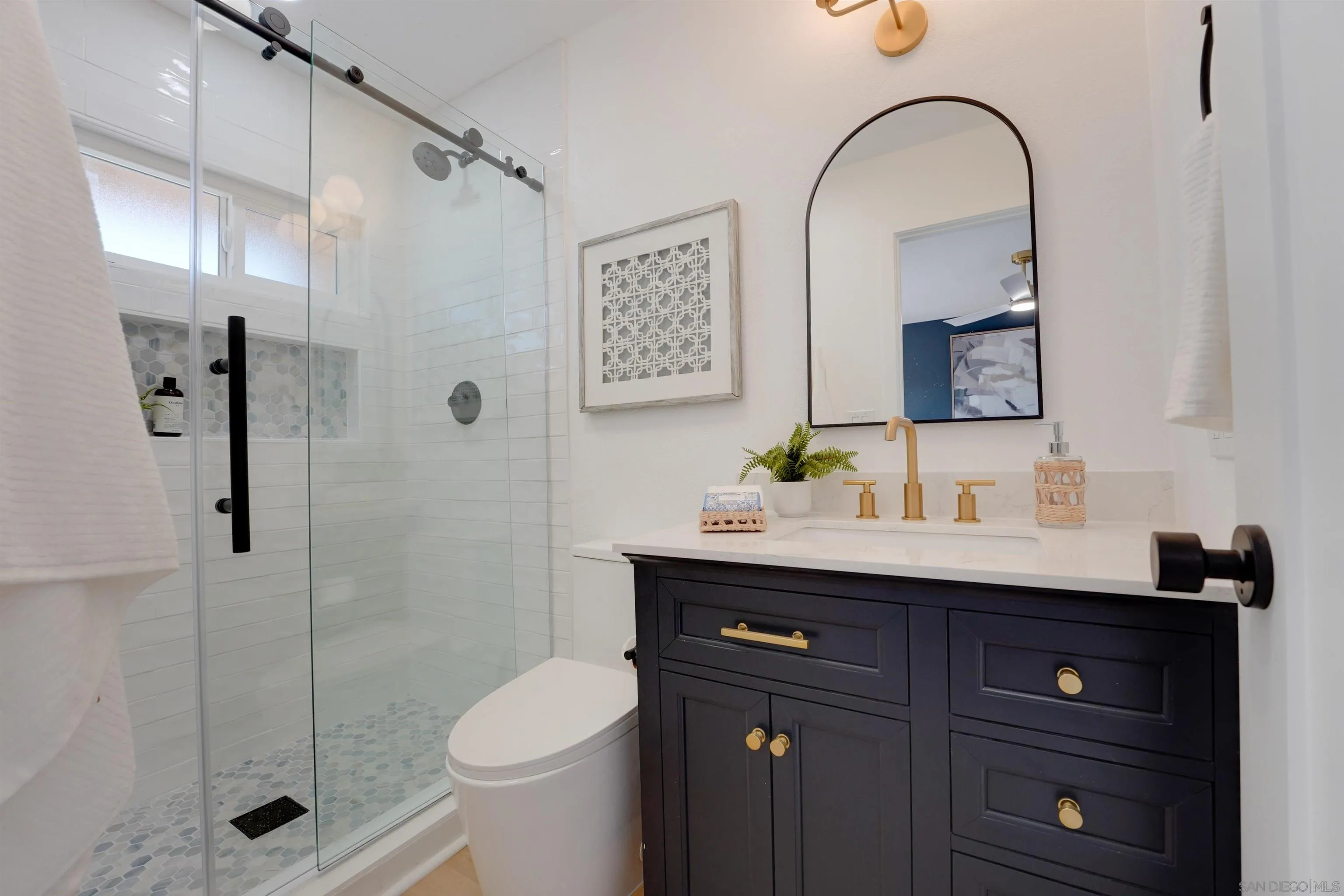 Photo #27: 260015259 Listing: Photo #27