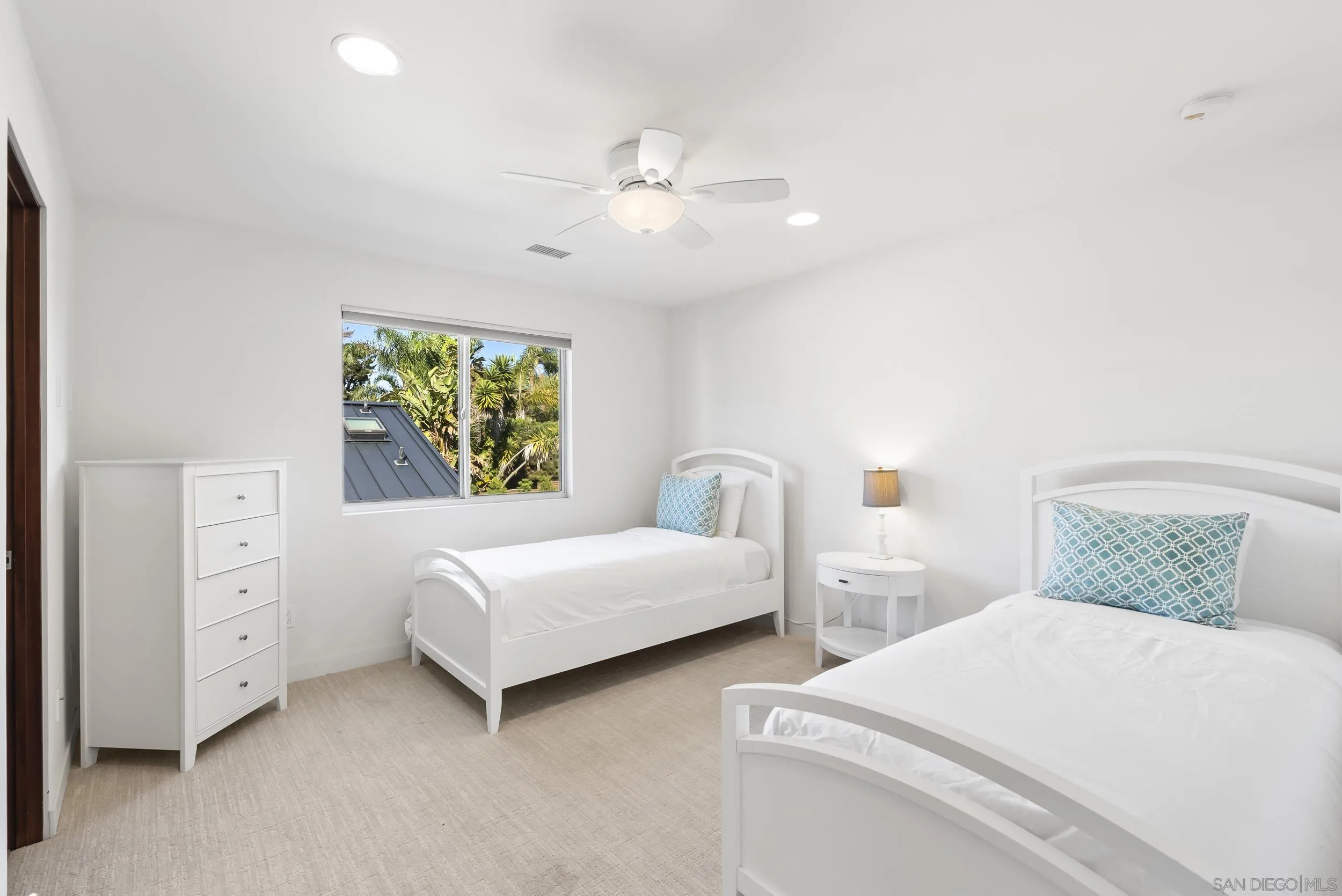 https://cdn.realtyfeed.com/cdn/127/260015268/1a90d7e63ac408447f3c3205ab370f07.webp