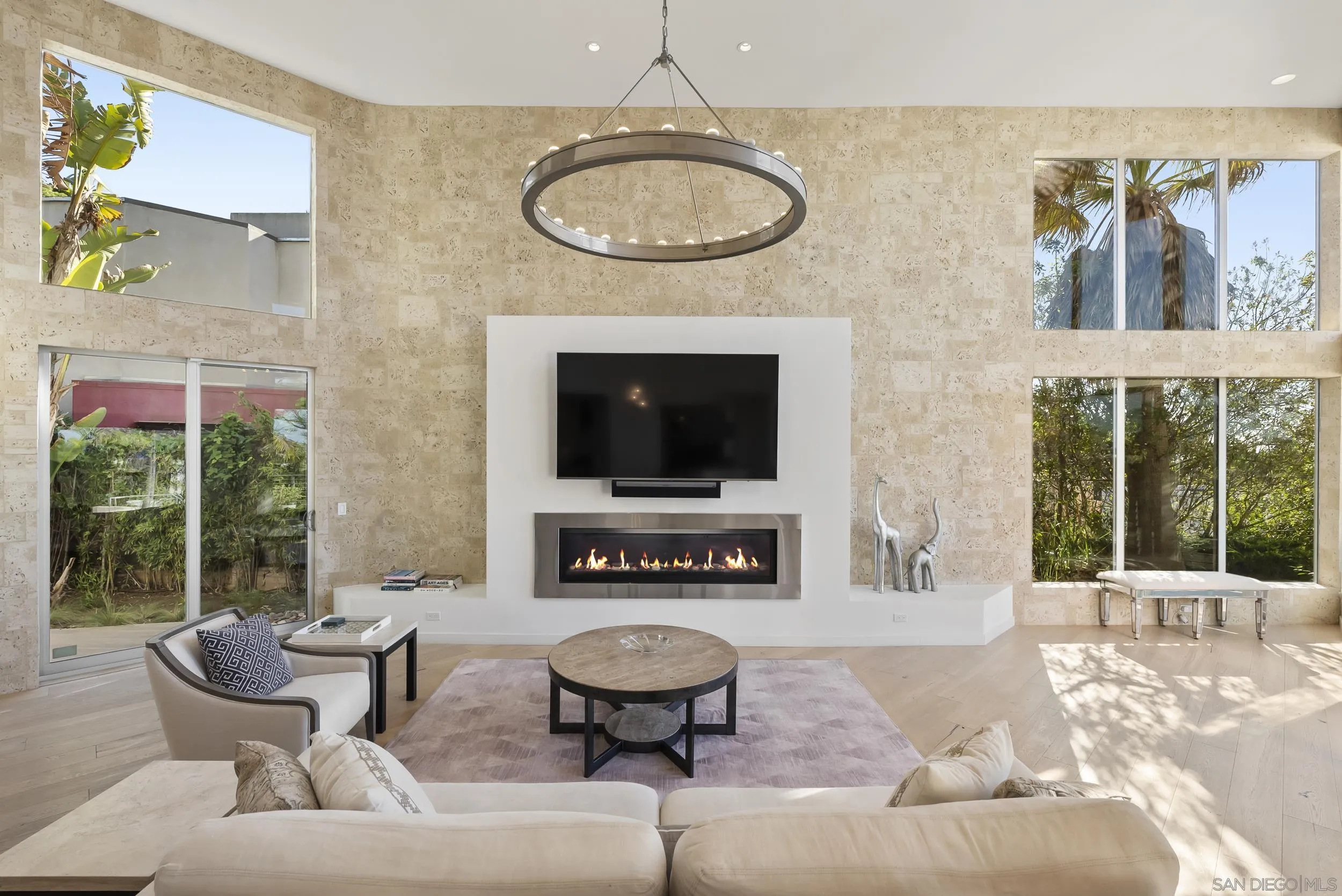 https://cdn.realtyfeed.com/cdn/127/260015268/3dd6632de33019e9e46c35fbd386a5ef.webp