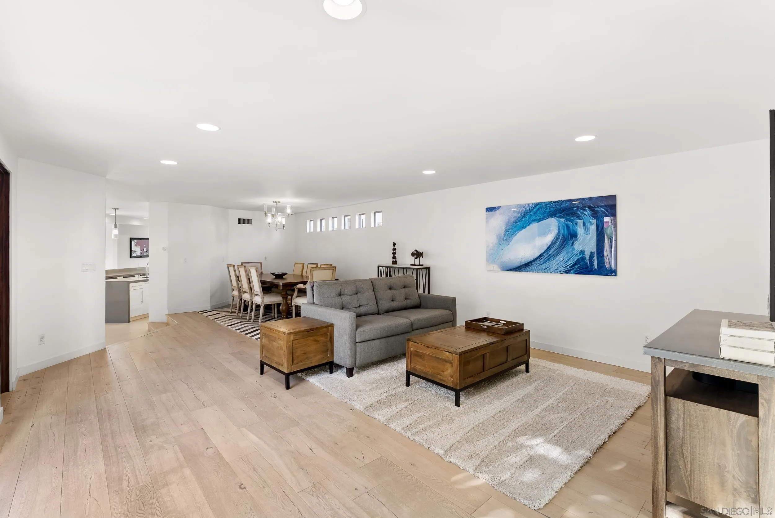 https://cdn.realtyfeed.com/cdn/127/260015268/4b7dd34859ea163ea220c78e062f32c5.webp