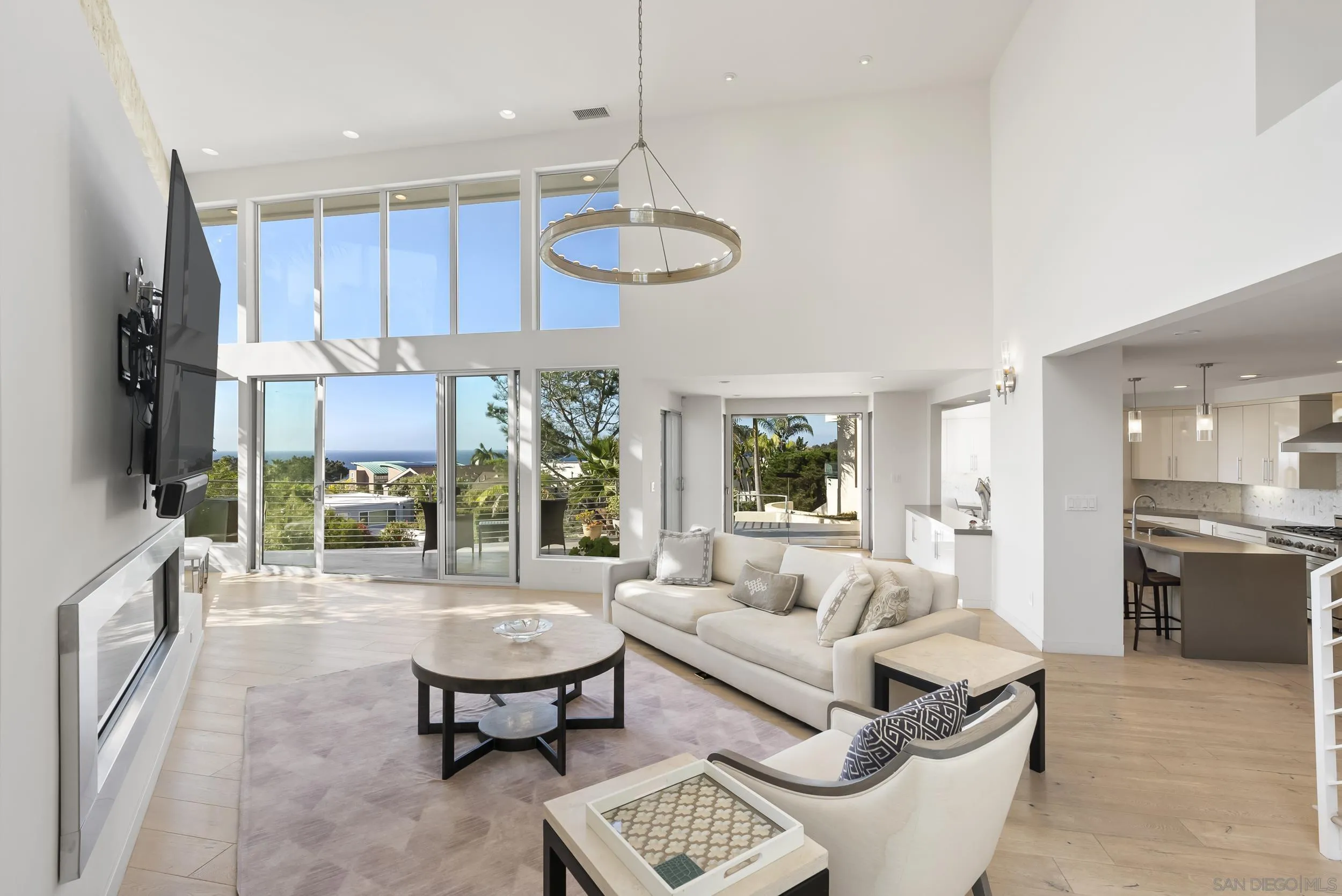 https://cdn.realtyfeed.com/cdn/127/260015268/5c26a7cbb181109d19511fd325a65853.webp