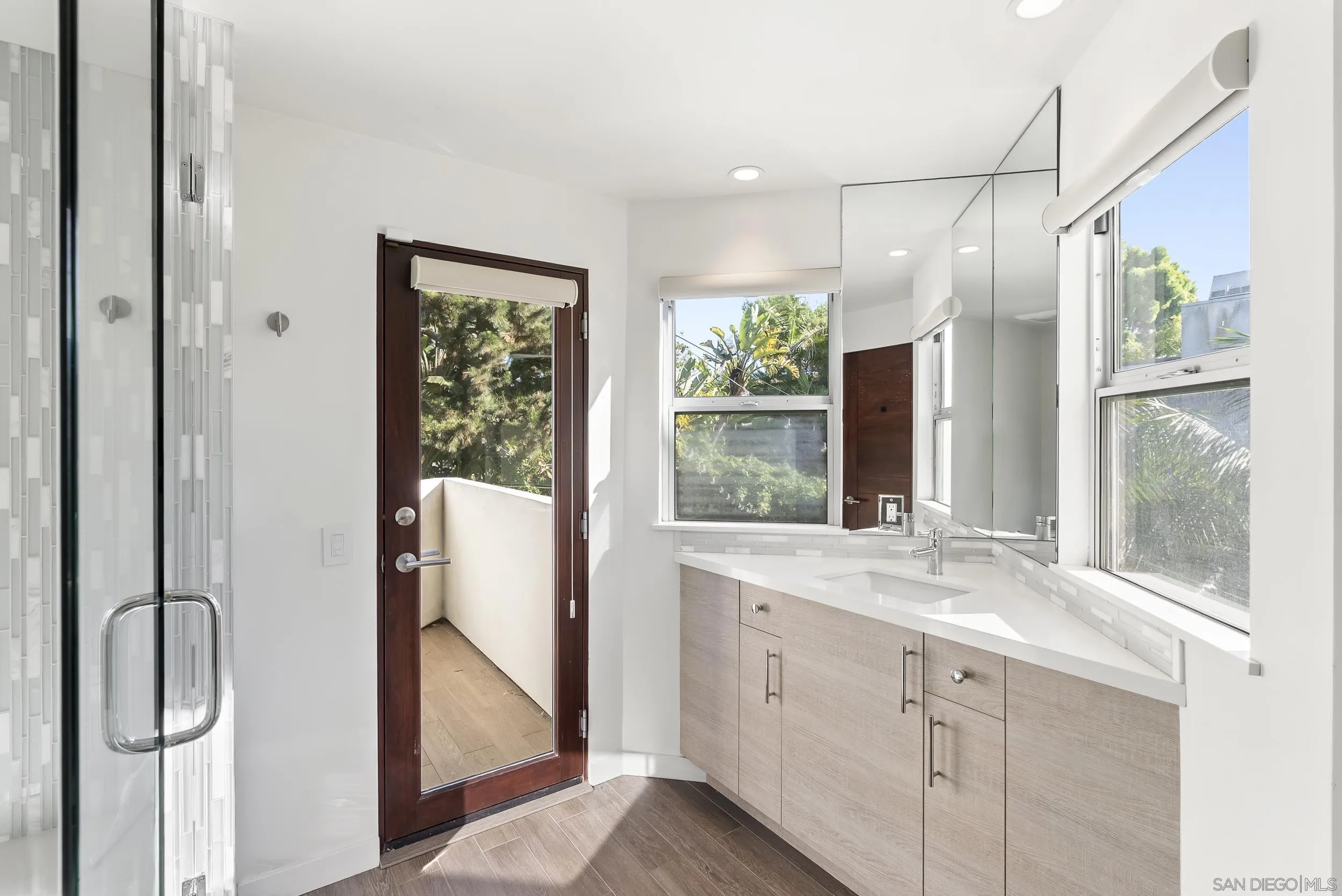 https://cdn.realtyfeed.com/cdn/127/260015268/72564212a239ed40c192628e90100861.webp