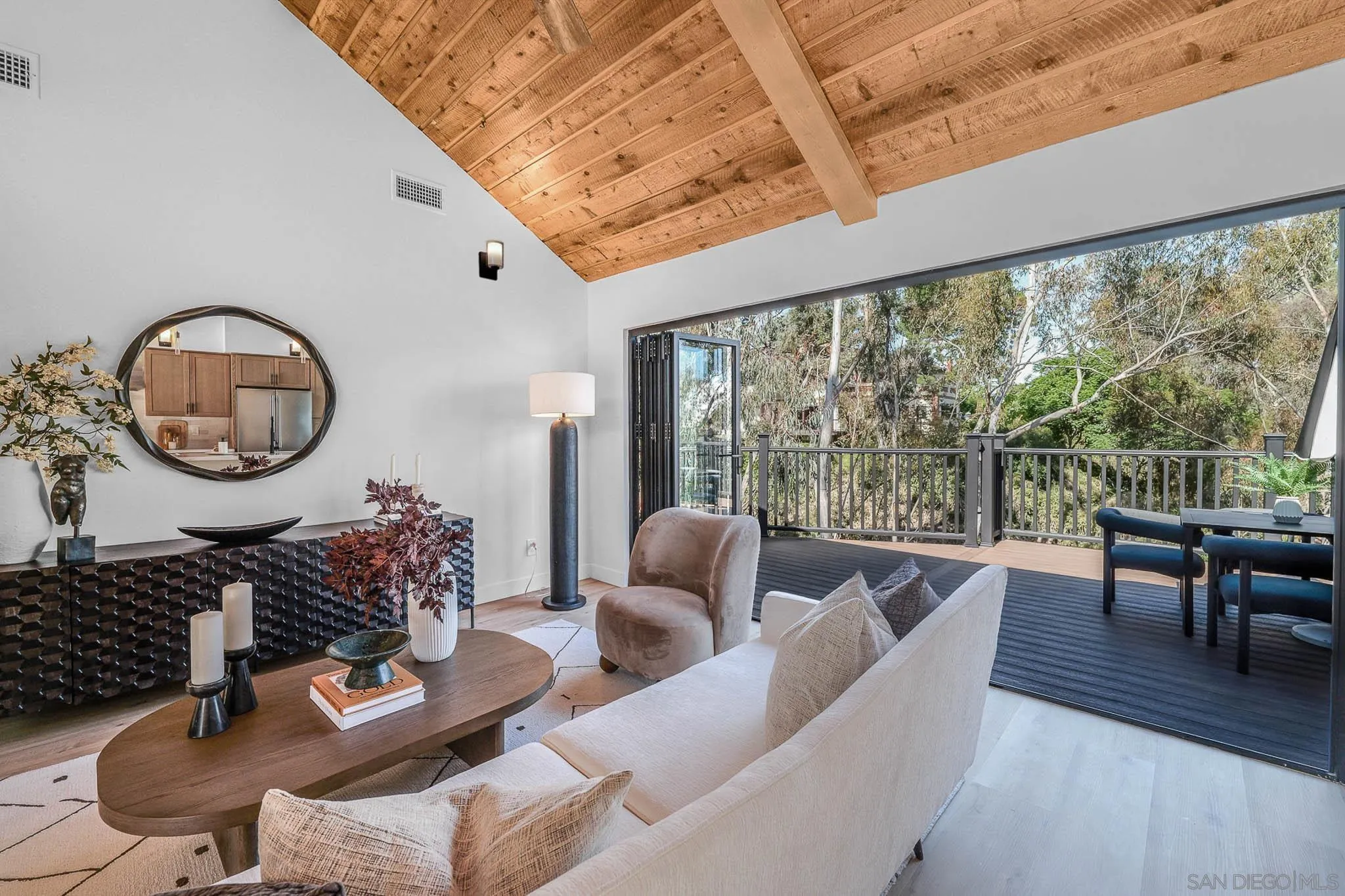 https://cdn.realtyfeed.com/cdn/127/260015270/1754b296c144902ad8dc971dd1b74856.webp