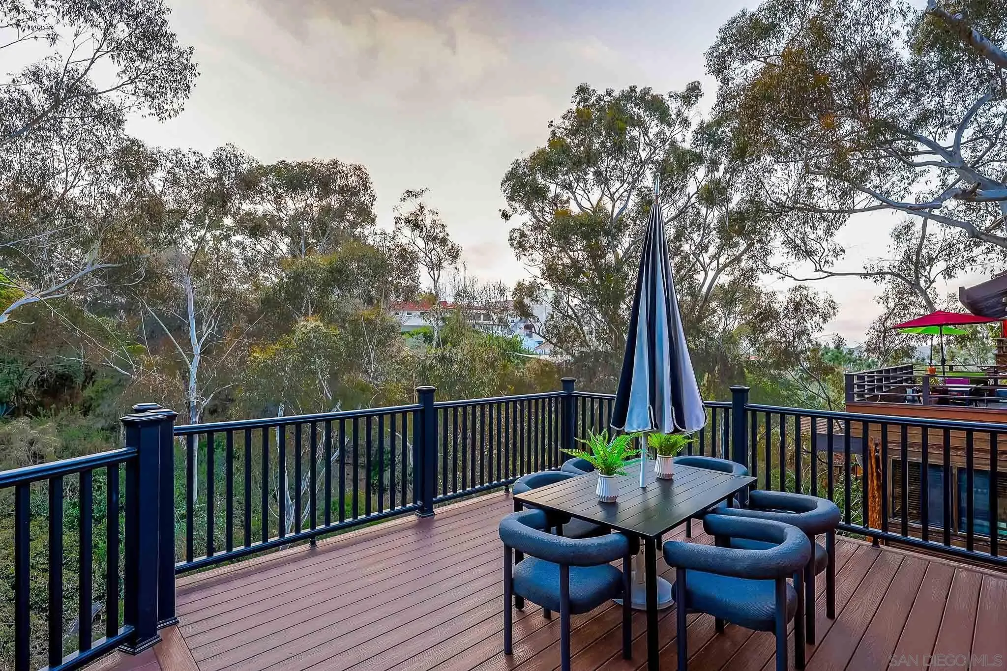 https://cdn.realtyfeed.com/cdn/127/260015270/71f2713693f26ac4cf989d0f9fda2eb1.webp