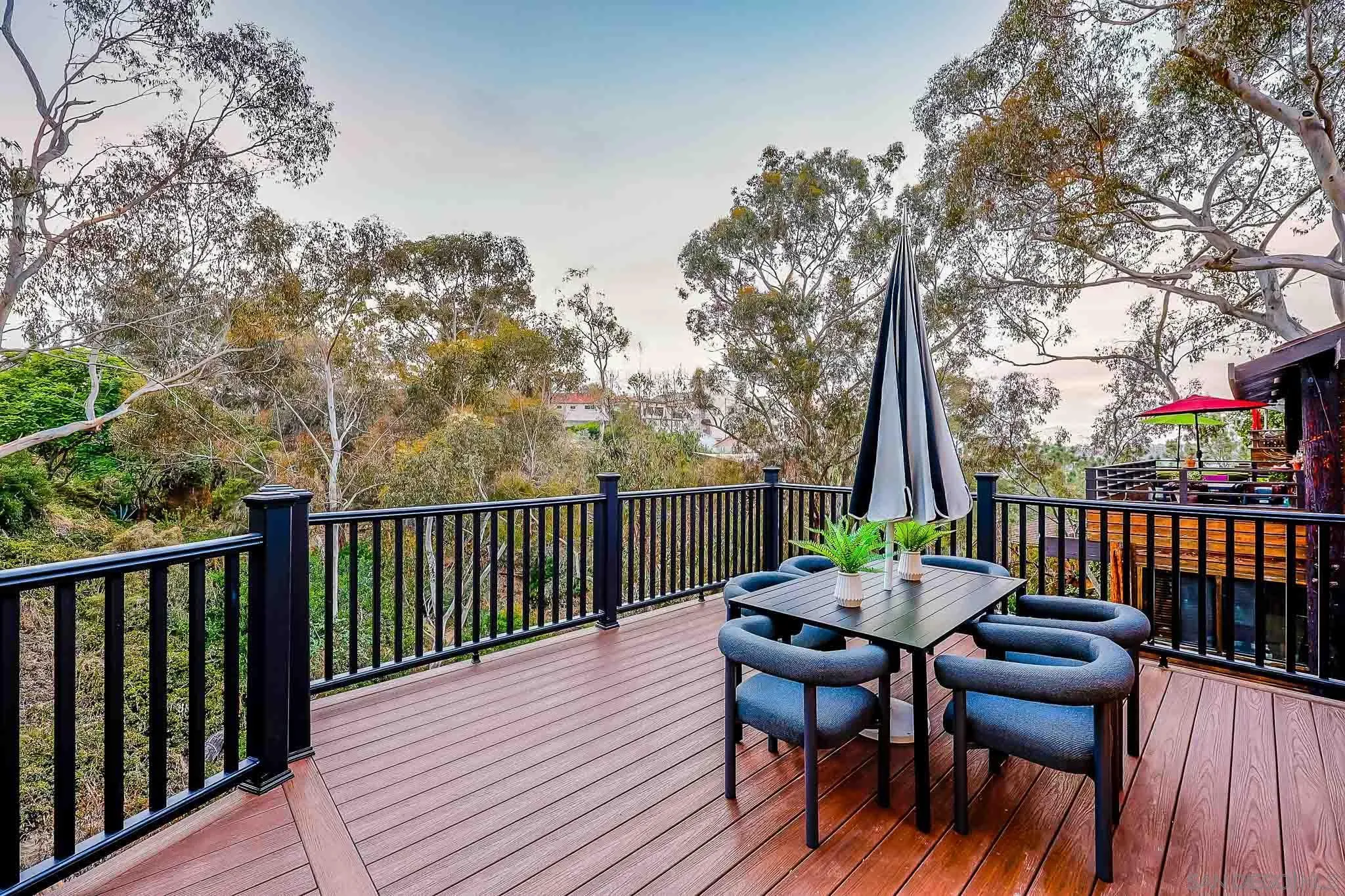 https://cdn.realtyfeed.com/cdn/127/260015270/87896d67e23fad9234dab7c6d99d2448.webp