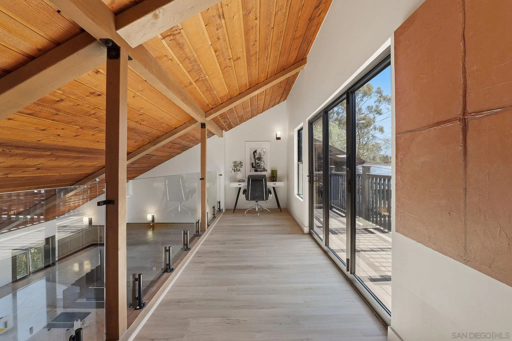 https://cdn.realtyfeed.com/cdn/127/260015270/8908398e73f77cde5ce91d828f91d12c.webp