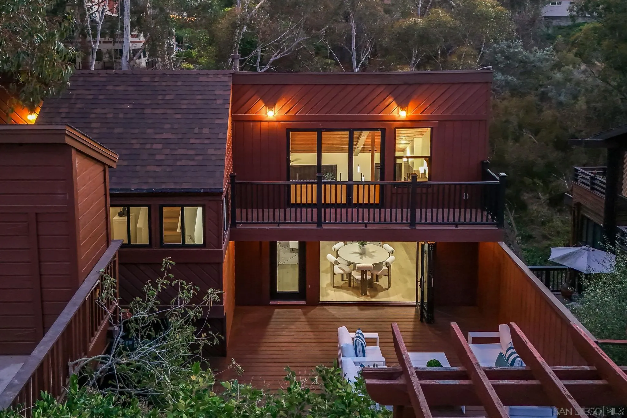 https://cdn.realtyfeed.com/cdn/127/260015270/9a9811c81670bbf20b17057beae2b71b.webp