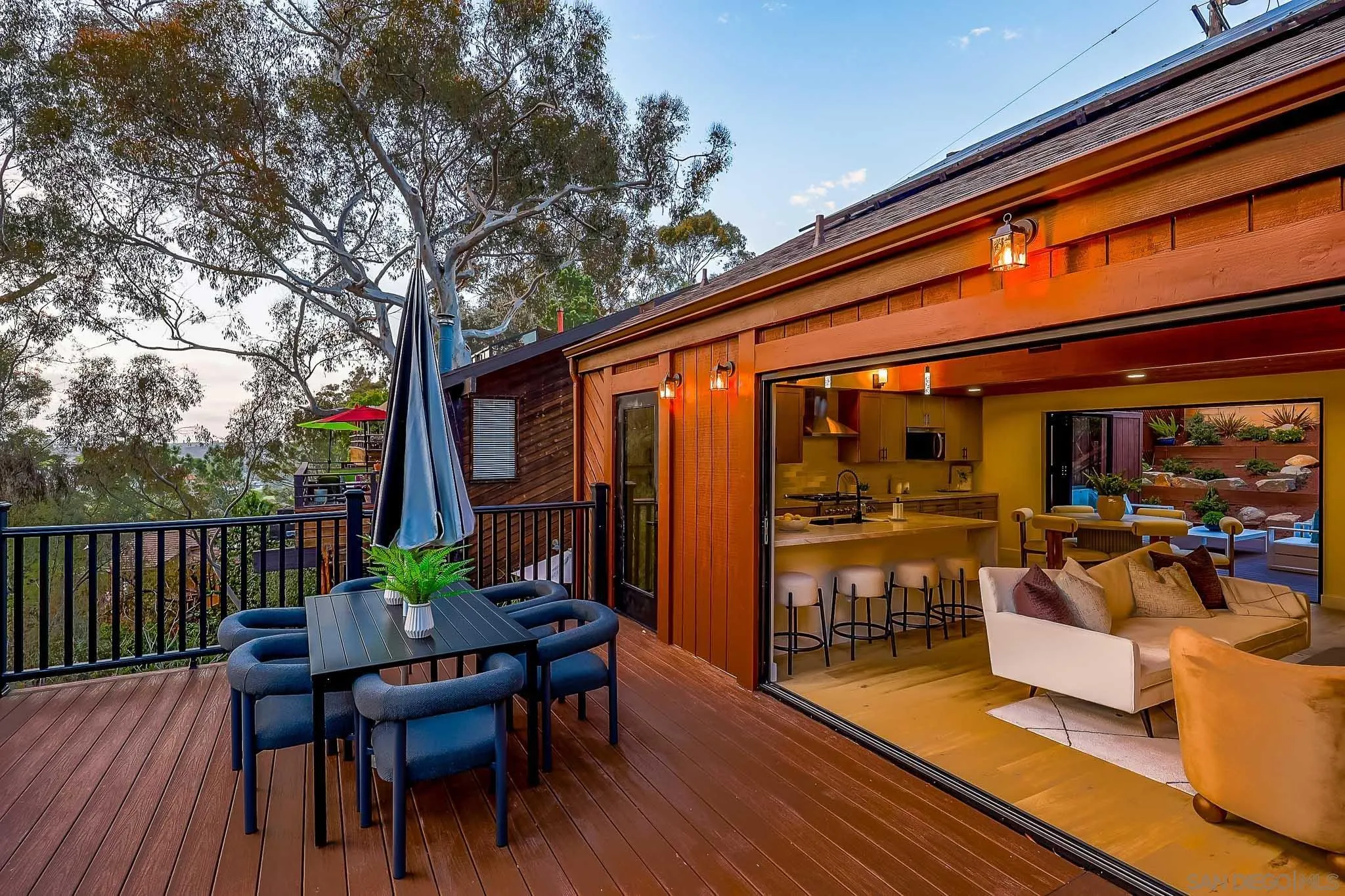 https://cdn.realtyfeed.com/cdn/127/260015270/edf6d0a50a26536cad525b406d149e96.webp