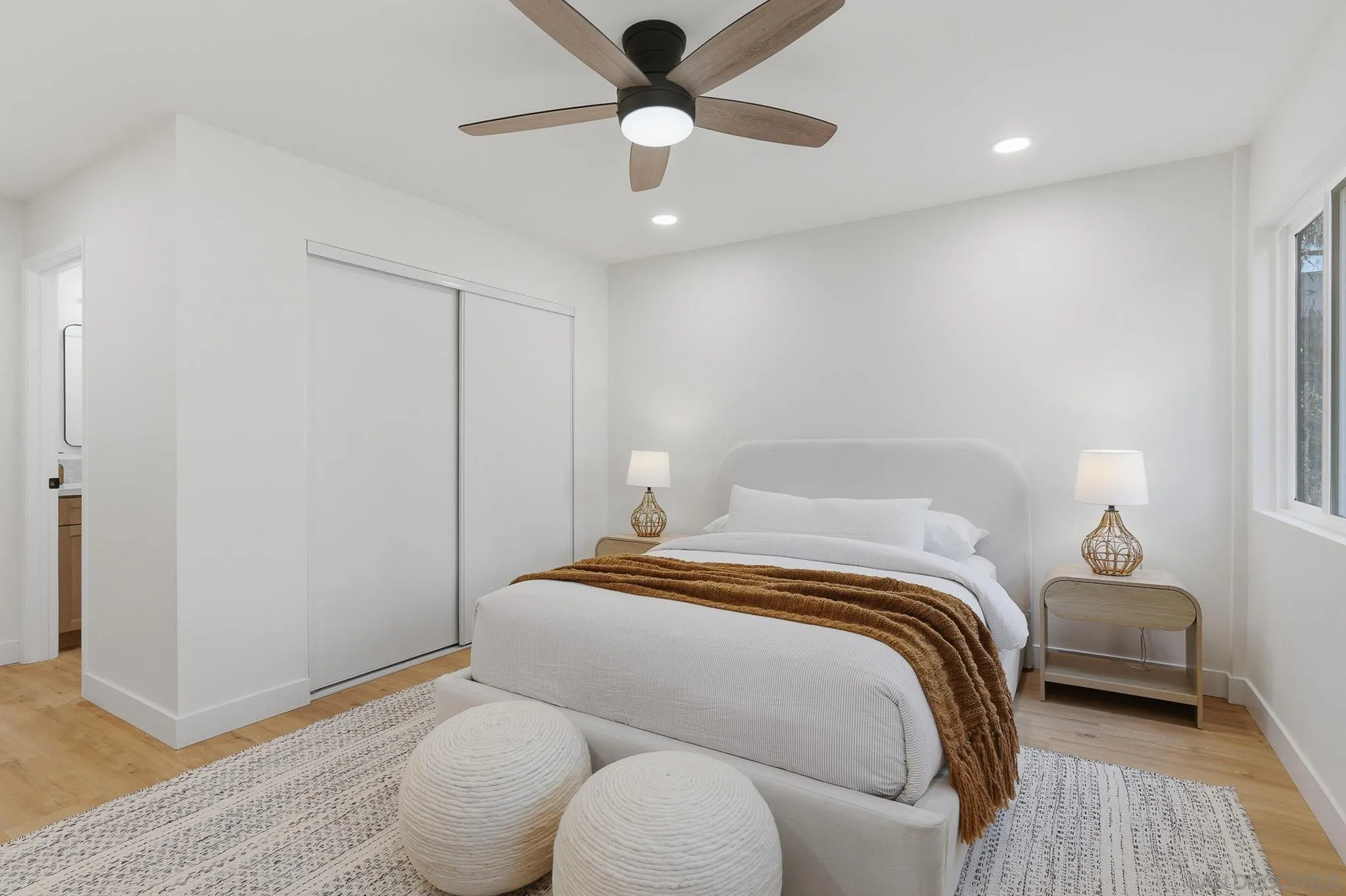 https://cdn.realtyfeed.com/cdn/127/260015270/f62b8f7b32b54c9d21bc371c0319c441.webp