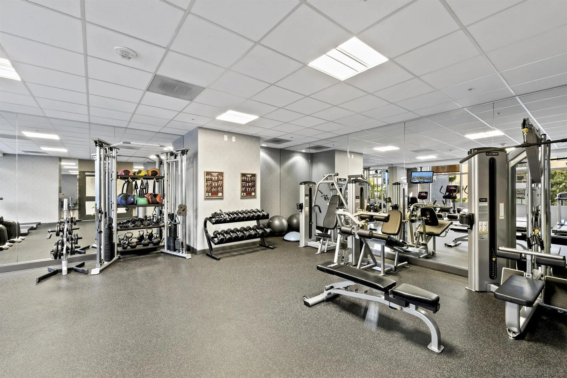 https://cdn.realtyfeed.com/cdn/127/260015276/e1ad4079aa22128ba2db35de4d04c48c.webp