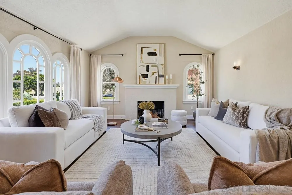 https://cdn.realtyfeed.com/cdn/127/260015279/02d034779717a748bf51224946e64b0a.webp