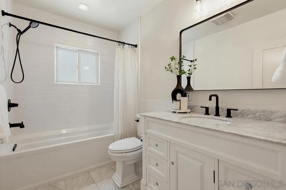 https://cdn.realtyfeed.com/cdn/127/260015279/2c2cb280f97d8b556317c931a7e6fab5.webp