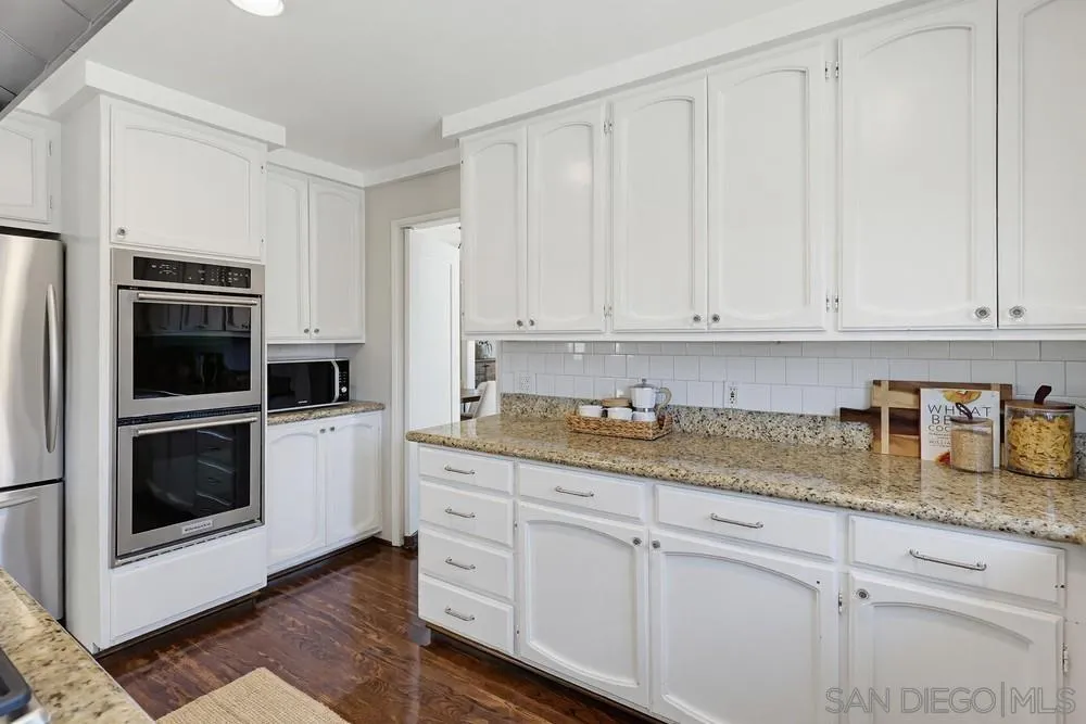 https://cdn.realtyfeed.com/cdn/127/260015279/78ac64c9e9acaaa757ea1db913d2d1fb.webp