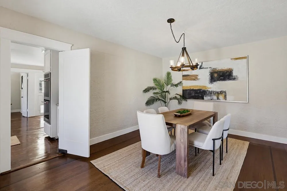 https://cdn.realtyfeed.com/cdn/127/260015279/a3d681e6452441cb606fdcb4f24bcd18.webp