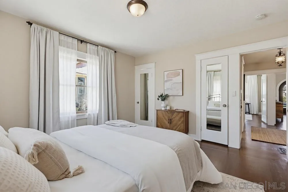https://cdn.realtyfeed.com/cdn/127/260015279/a4f48373545a335f393e366a4b3f958f.webp