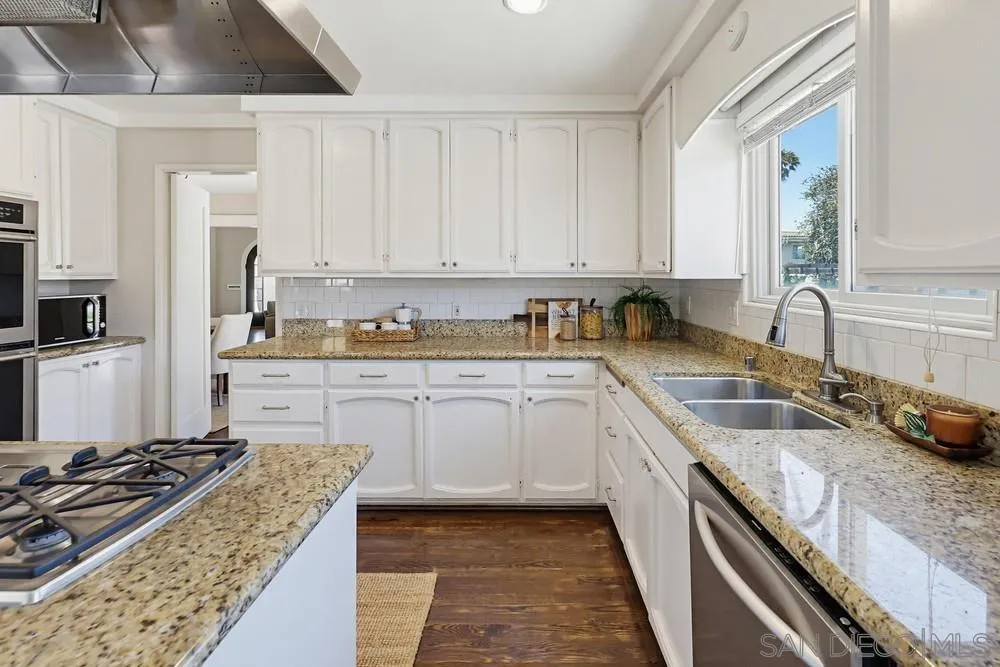 https://cdn.realtyfeed.com/cdn/127/260015279/b119ab6f886e1ce3cd53016543b31783.webp