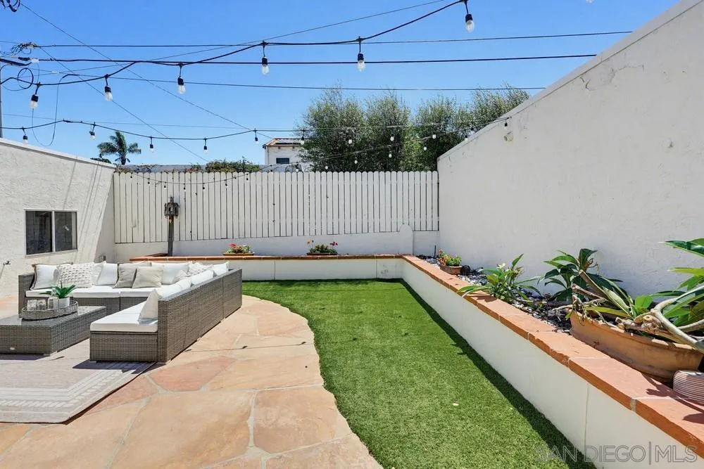 https://cdn.realtyfeed.com/cdn/127/260015279/e74f68f66597eb9af46c927975ade0db.webp