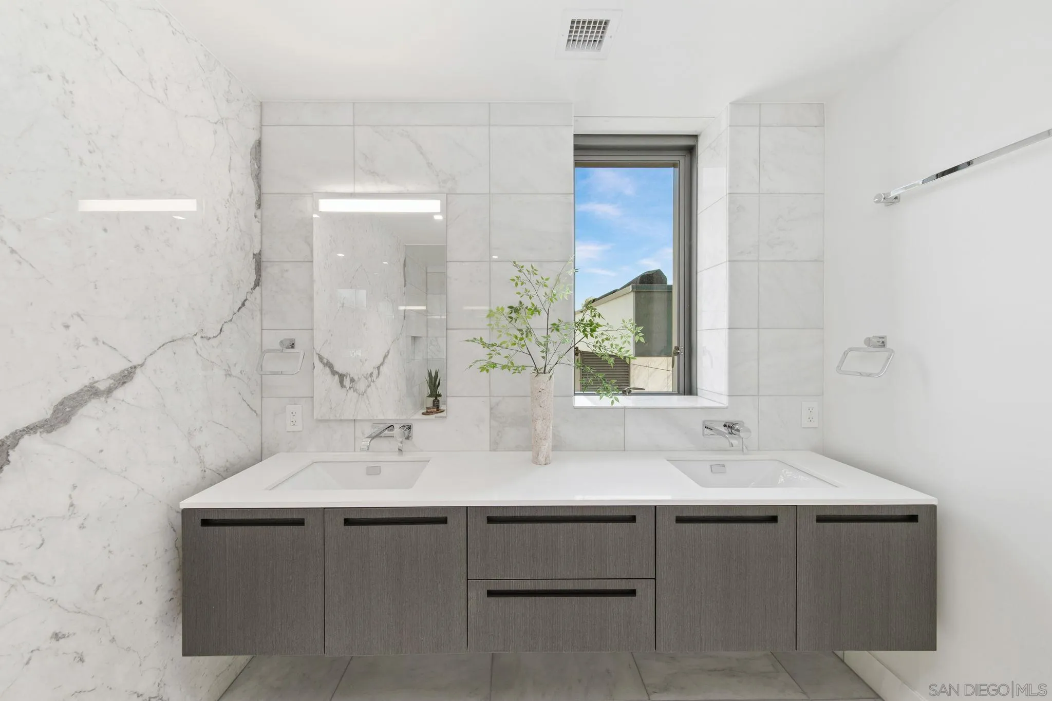 Photo #36: 260015282 Listing: Photo #36