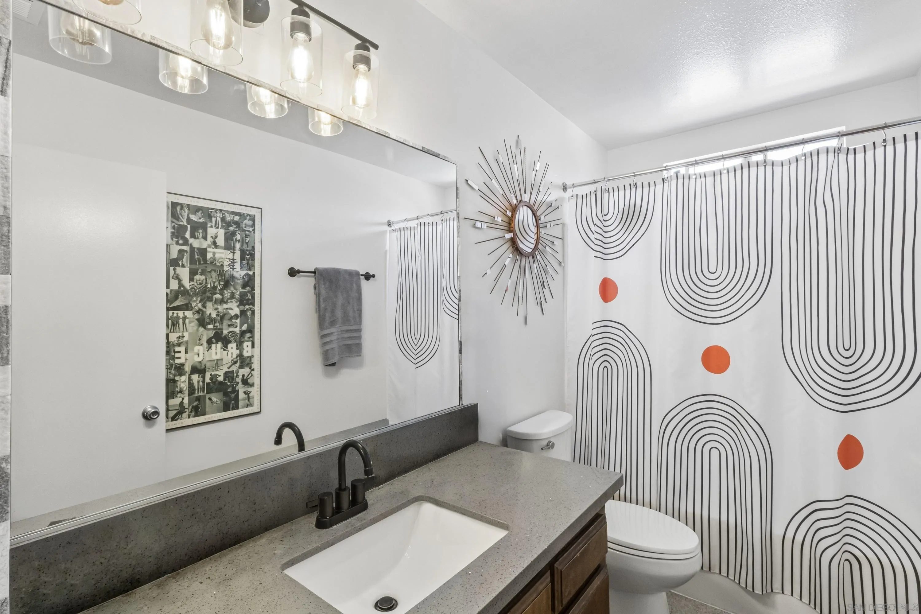 https://cdn.realtyfeed.com/cdn/127/260015291/08152b0acb692dc6a9a75413573944dc.webp