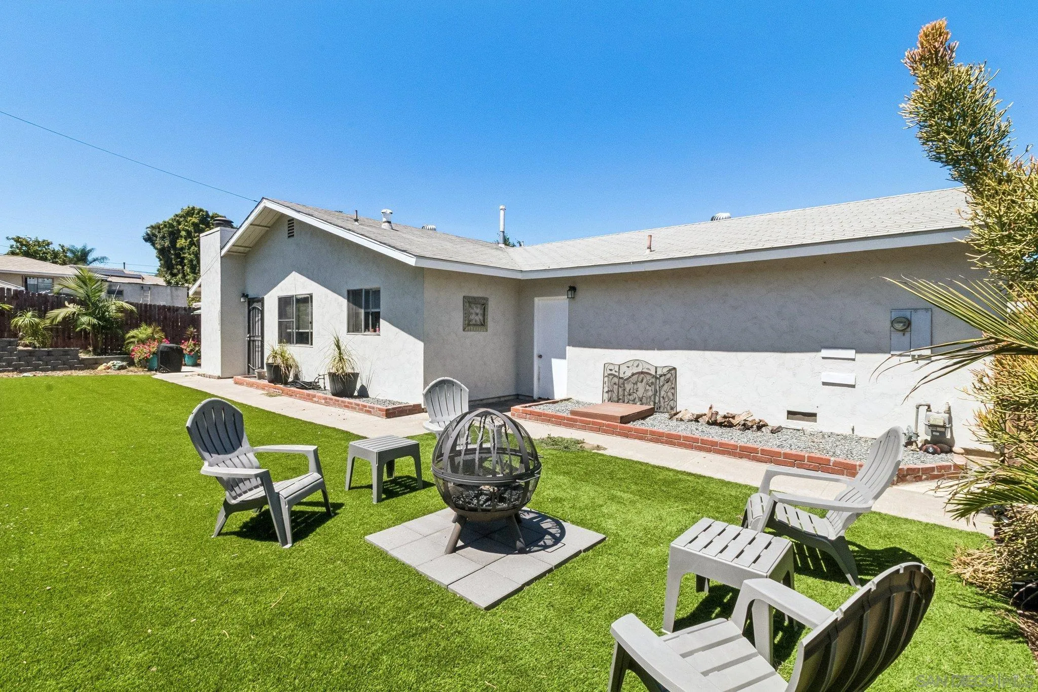 https://cdn.realtyfeed.com/cdn/127/260015291/7e5c5a0f17d4c2c19656229968af59f9.webp