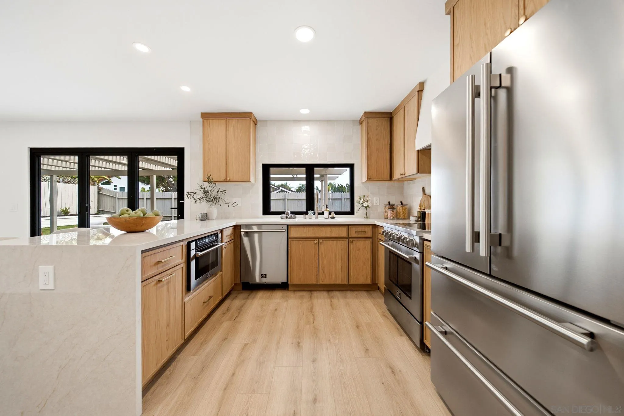 https://cdn.realtyfeed.com/cdn/127/260015297/3a55a357a71d321dad7e58d0236b3eef.webp