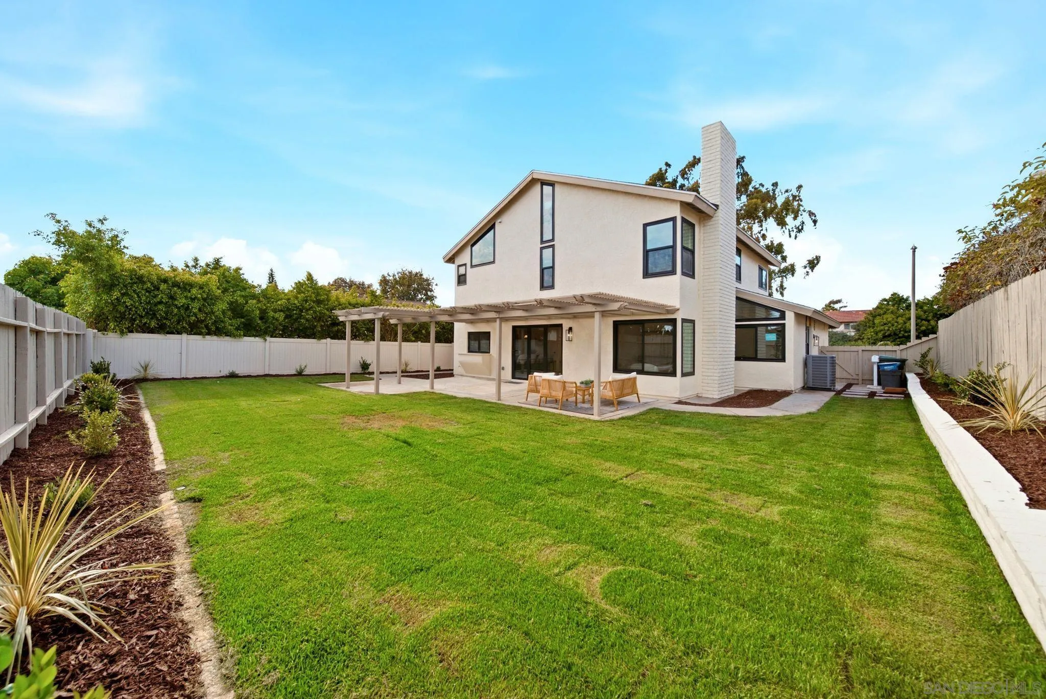 https://cdn.realtyfeed.com/cdn/127/260015297/54504913fdb12078a4fed8241a4860a3.webp