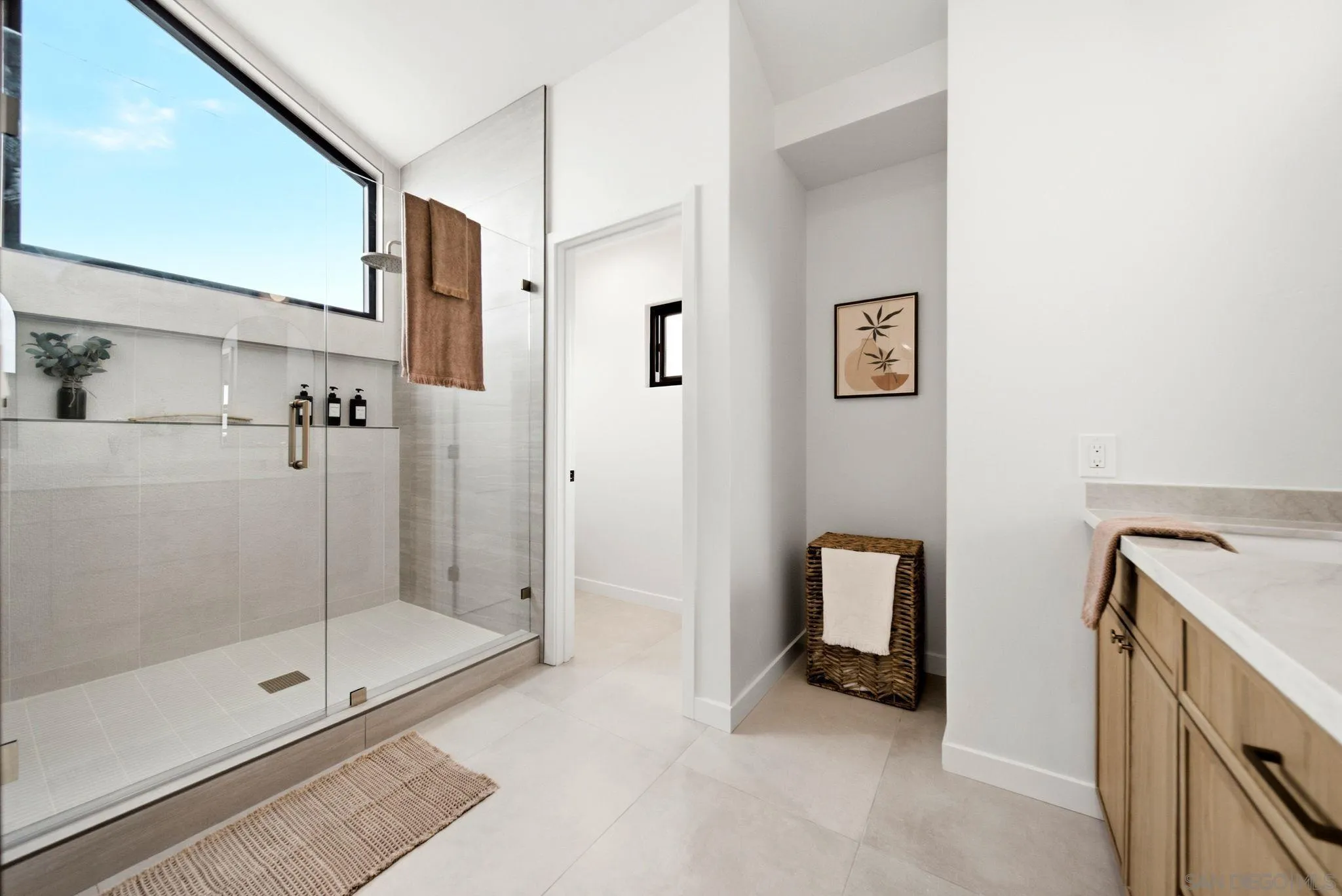 https://cdn.realtyfeed.com/cdn/127/260015297/f635e44dbb62bfeca394923760b71cf0.webp