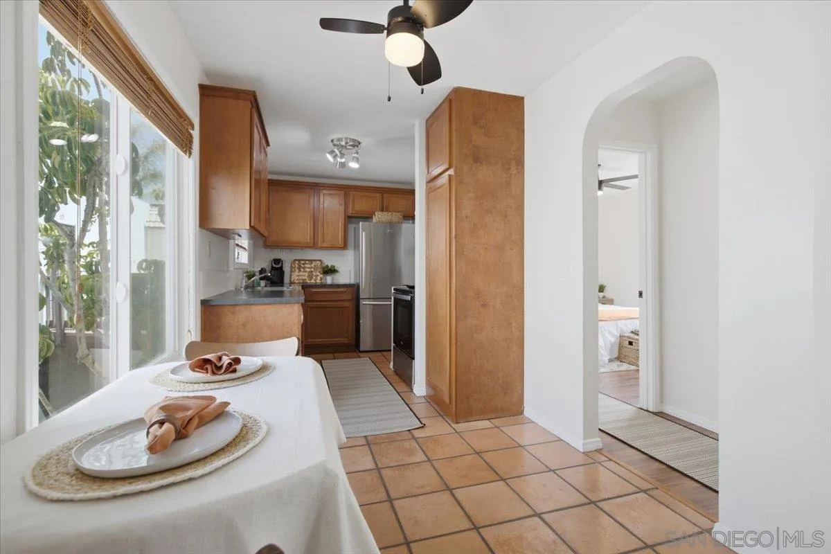 Photo #2: 260015302 Listing: Photo #2