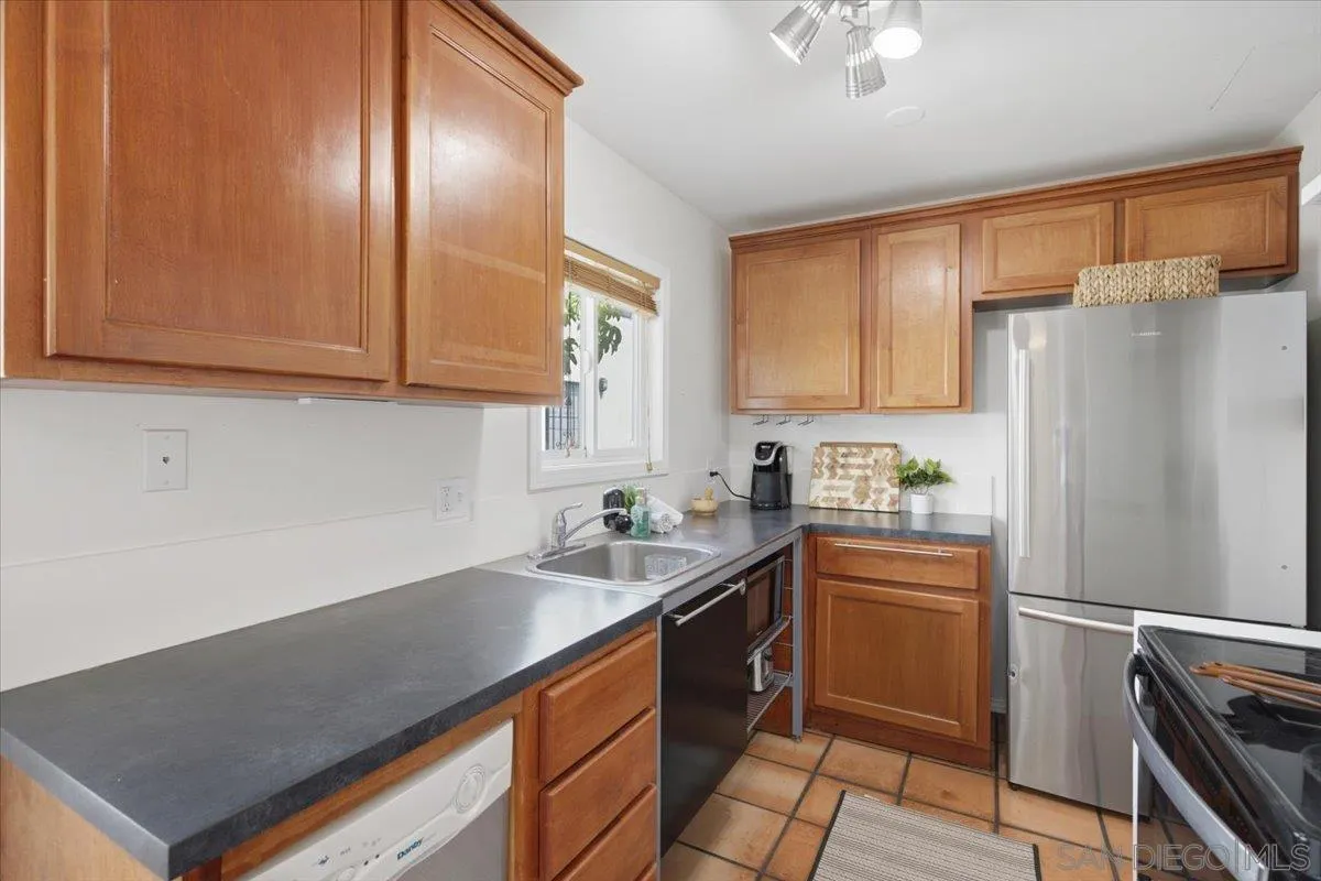 Photo #19: 260015302 Listing: Photo #19