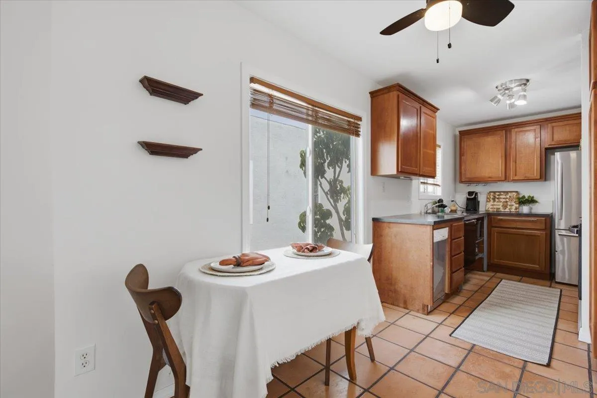Photo #8: 260015302 Listing: Photo #8