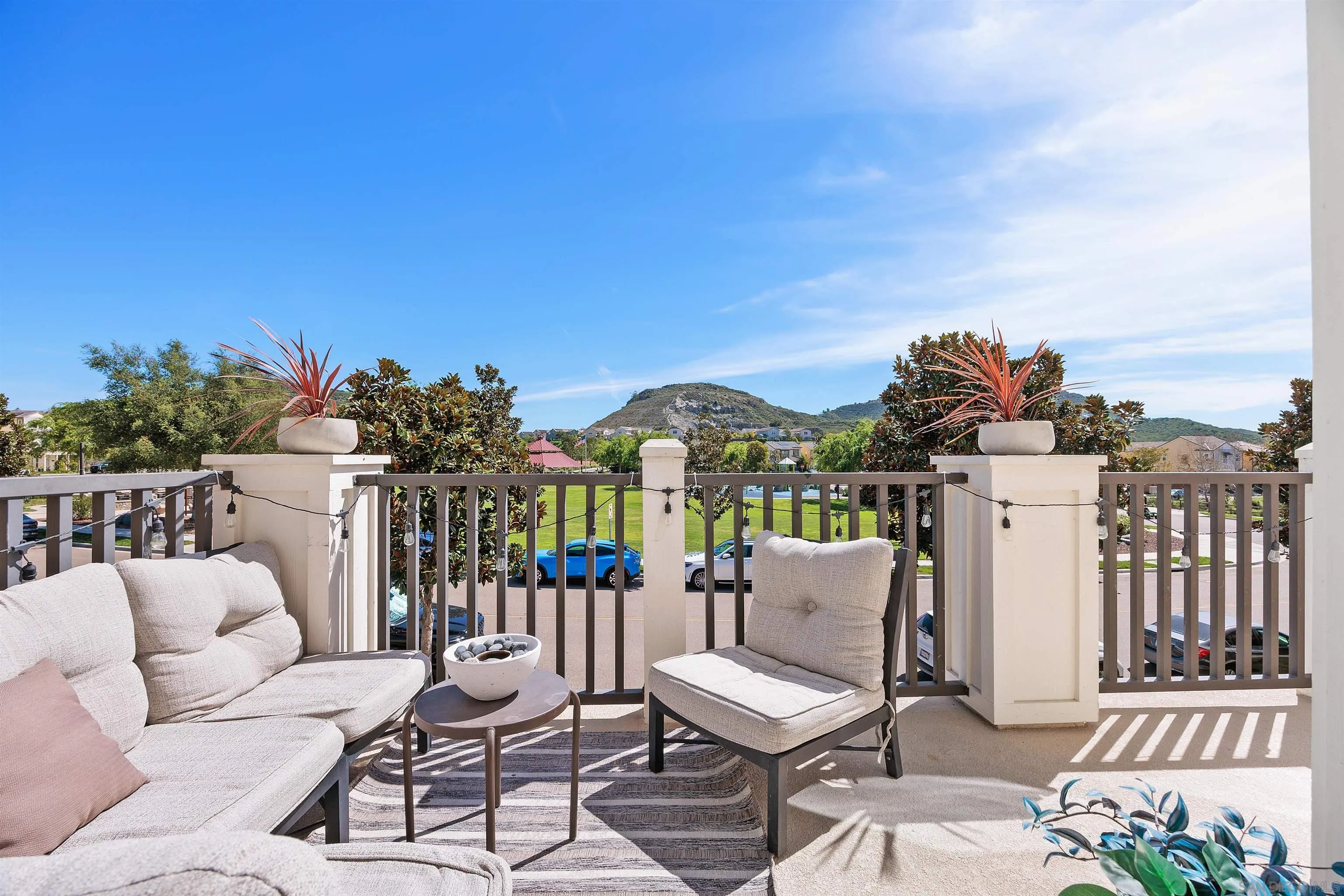 https://cdn.realtyfeed.com/cdn/127/260015308/1138fe00560cb77c28d078c957dff35d.webp