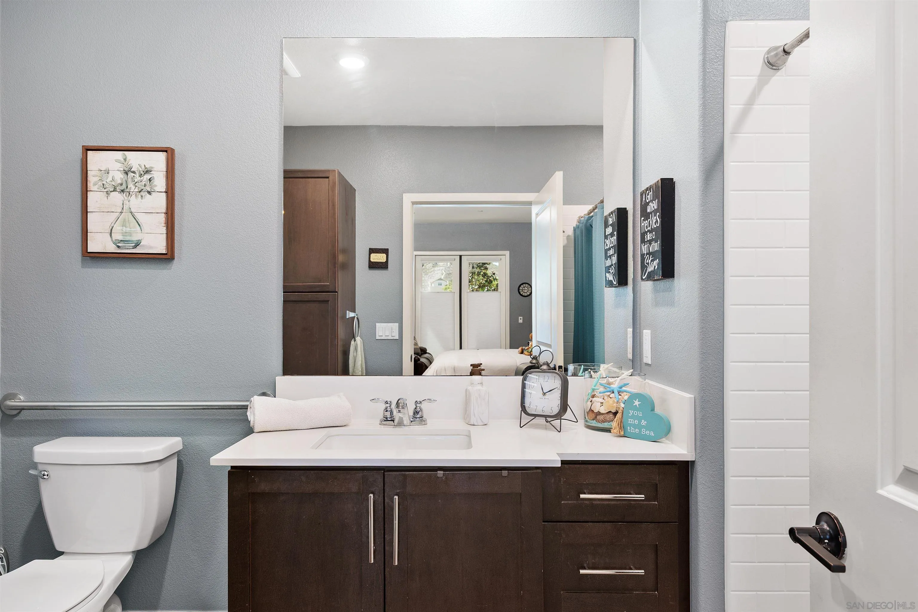 https://cdn.realtyfeed.com/cdn/127/260015308/227c9e947975bf5734fe15551af10b18.webp