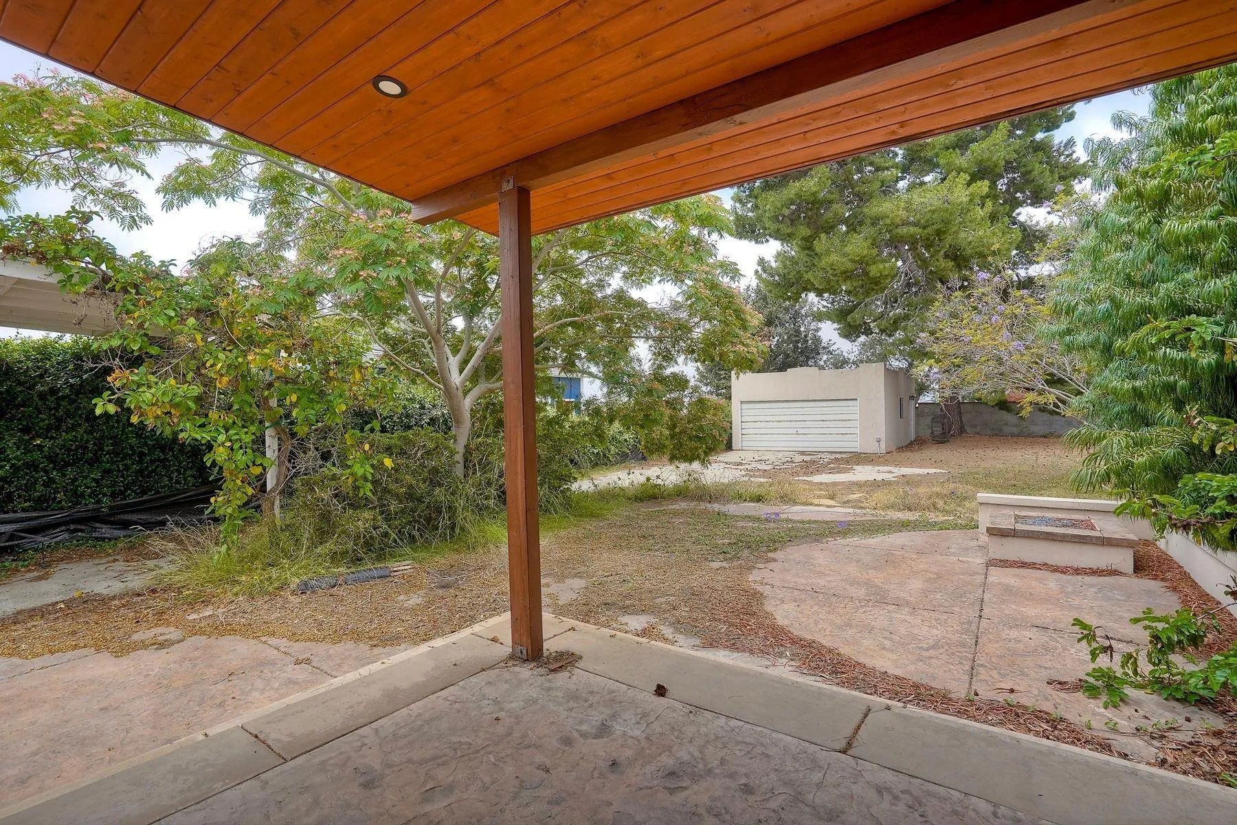 https://cdn.realtyfeed.com/cdn/127/260015310/aa5027f61ea2480ce69421d40abb1cd6.webp