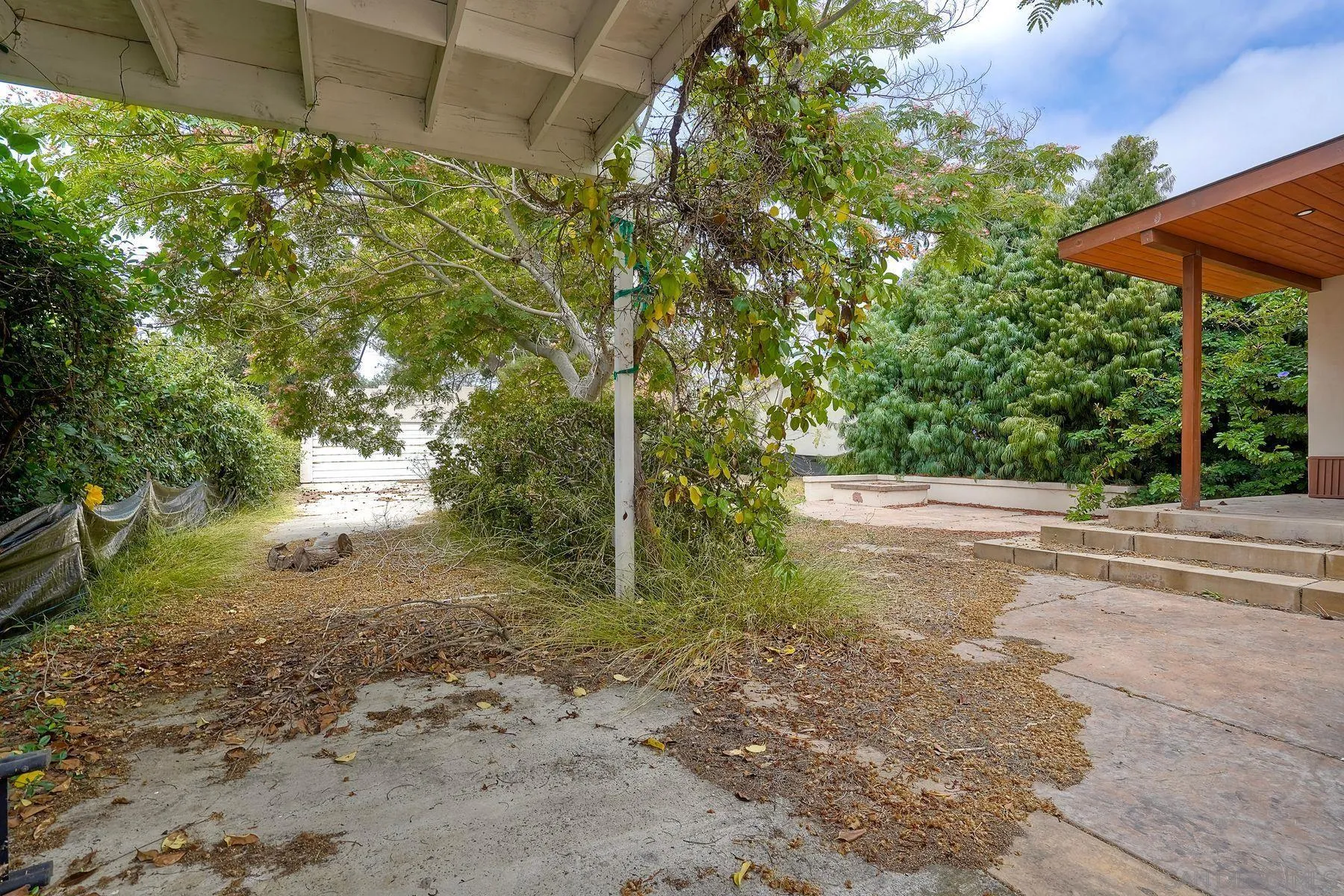 https://cdn.realtyfeed.com/cdn/127/260015310/e66fb55d5754a2a33853f4584a9b8763.webp