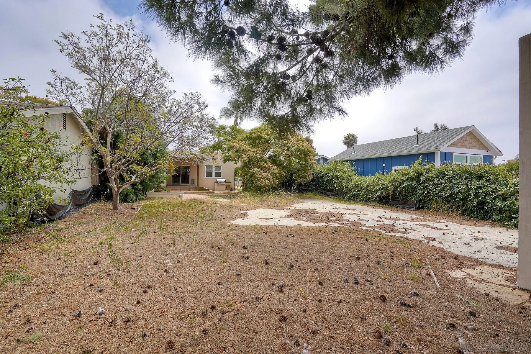 https://cdn.realtyfeed.com/cdn/127/260015310/f1bfdc40809de32fbefe20d2d2398173.webp