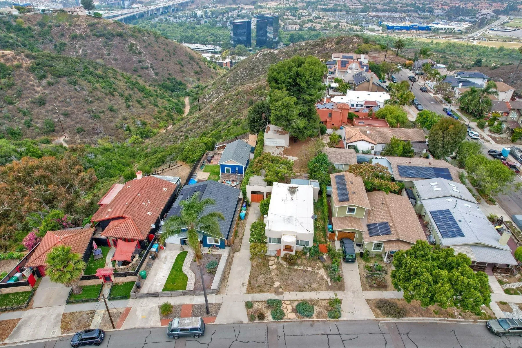 https://cdn.realtyfeed.com/cdn/127/260015310/fe9284e5ed80271abfe3d9c43bfdfef7.webp