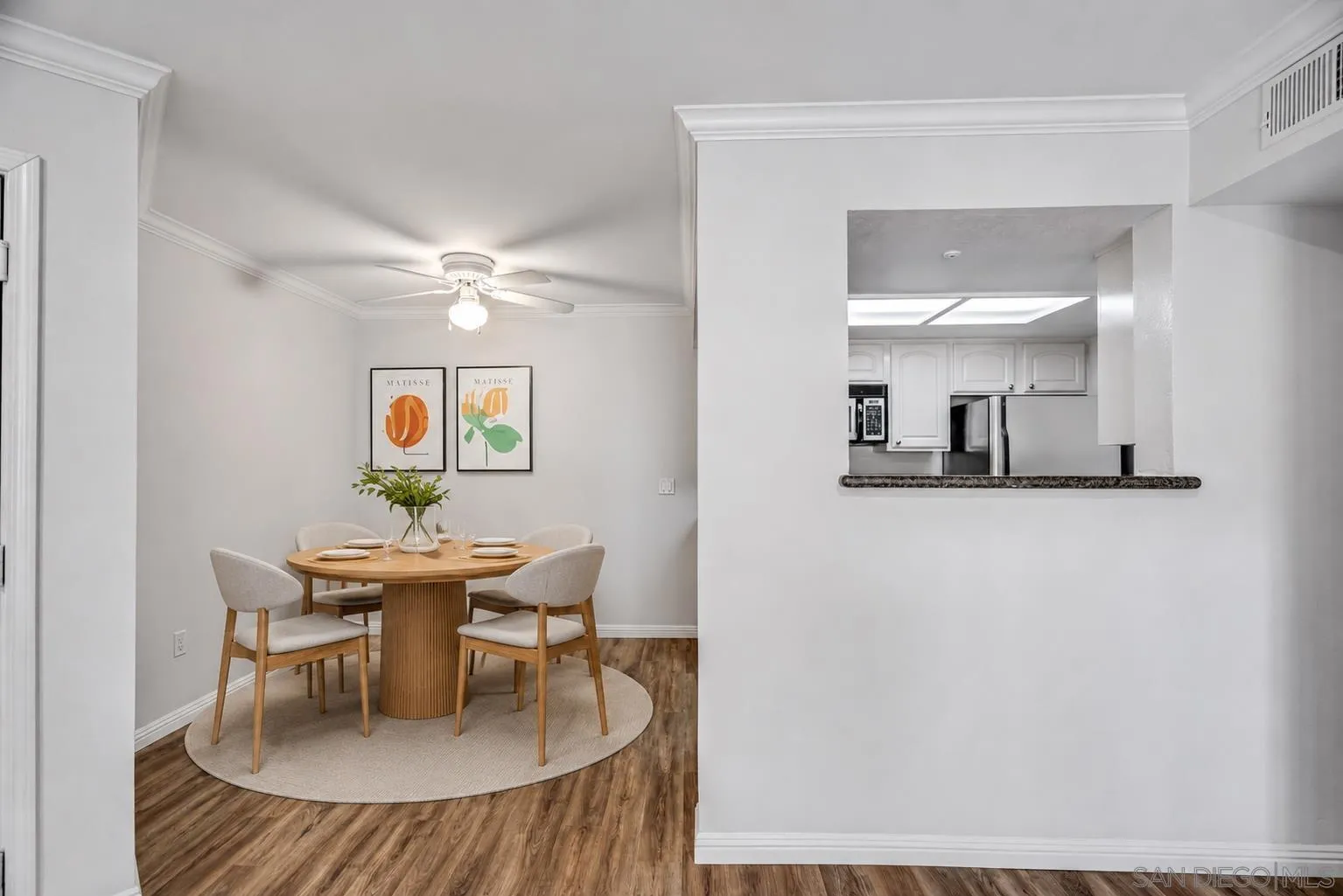 https://cdn.realtyfeed.com/cdn/127/260015311/1744ca50e8885314c7f20e56098b9bca.webp