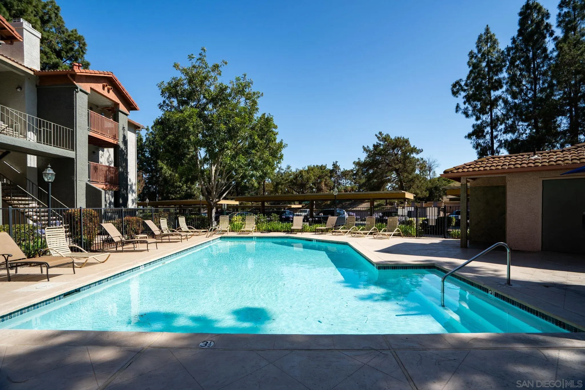Photo #9: 260015311 Listing: Photo #9