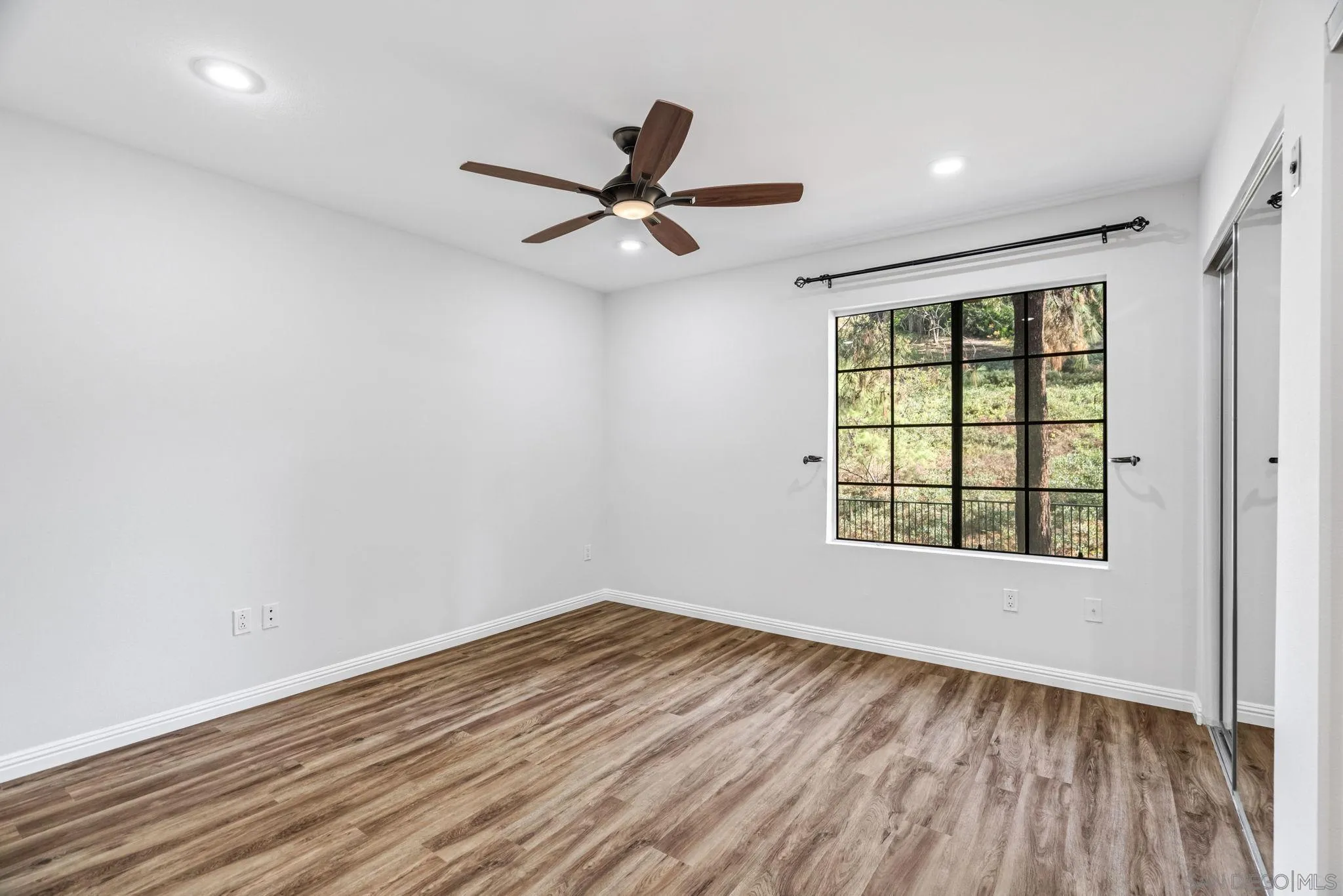 https://cdn.realtyfeed.com/cdn/127/260015311/a2c2028580c82a2e0ca00d2ca9a1d055.webp