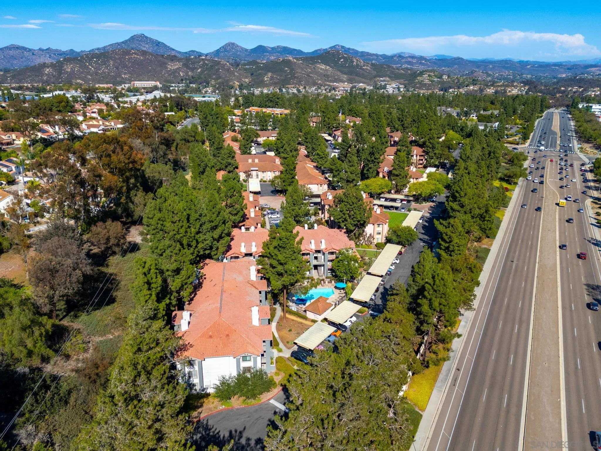 https://cdn.realtyfeed.com/cdn/127/260015311/d002ea1d3fc7131638da5e35f6a52a48.webp