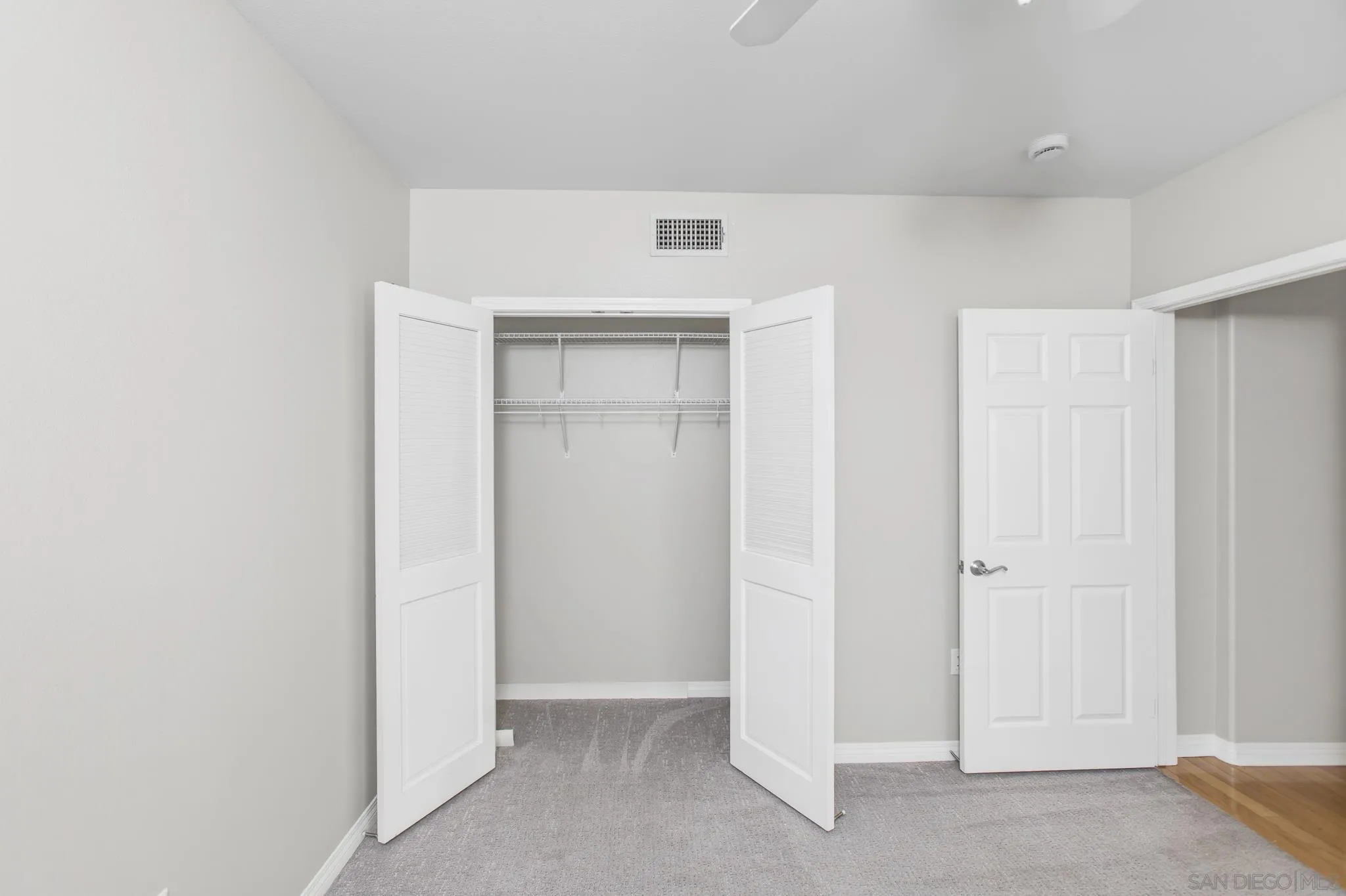 https://cdn.realtyfeed.com/cdn/127/260015314/0d9b0d213f04cc7598e55ba87ec05044.webp