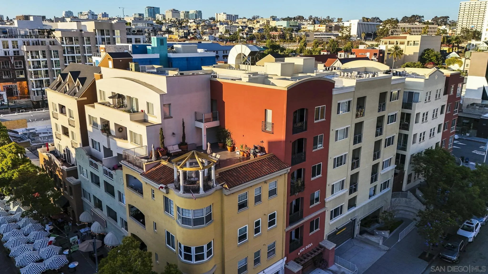 https://cdn.realtyfeed.com/cdn/127/260015314/0e27a487ccd9278fb5f8da072be63ac2.webp
