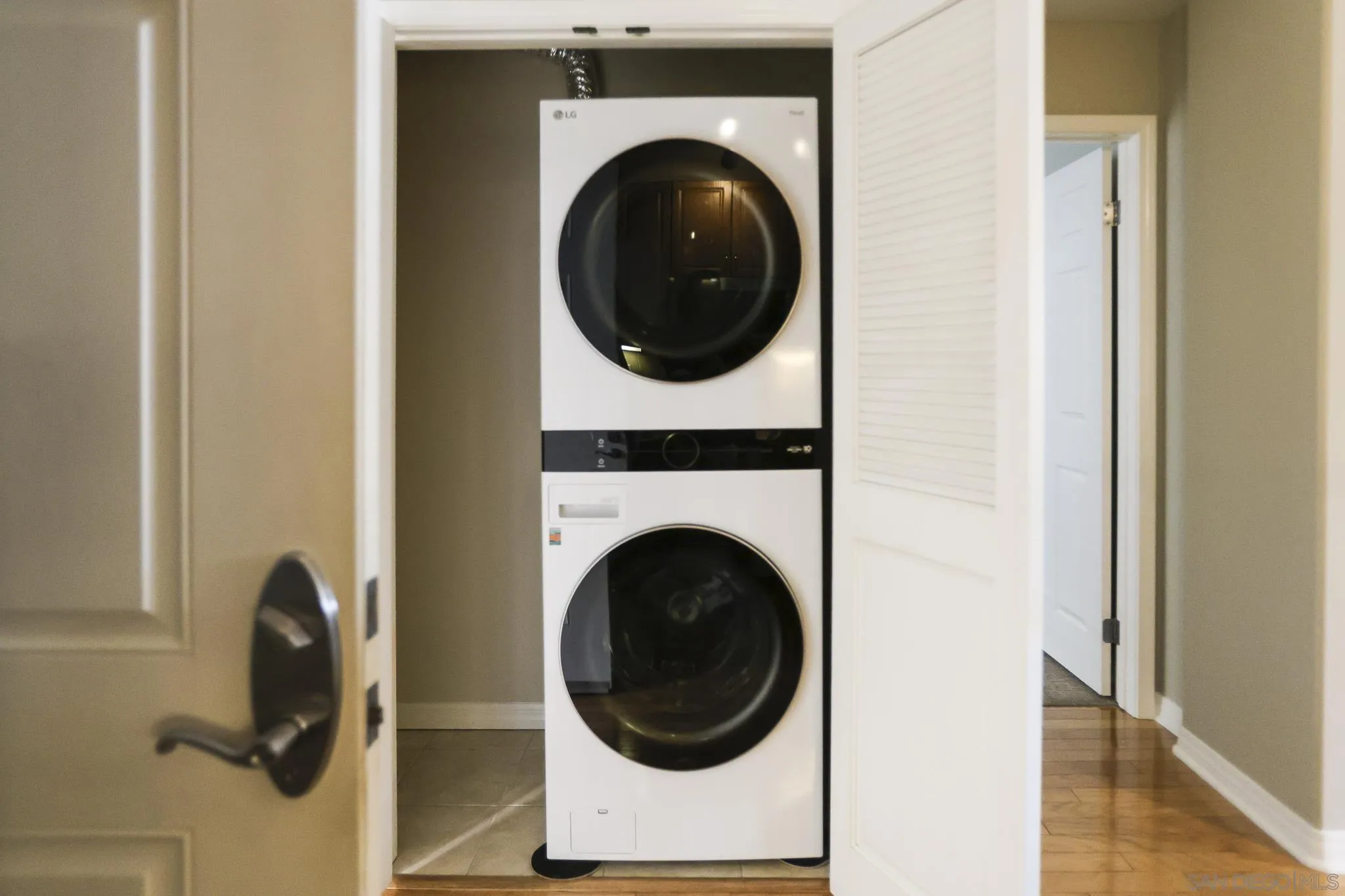 https://cdn.realtyfeed.com/cdn/127/260015314/62274748a50b39b3dda7a47adda0d069.webp