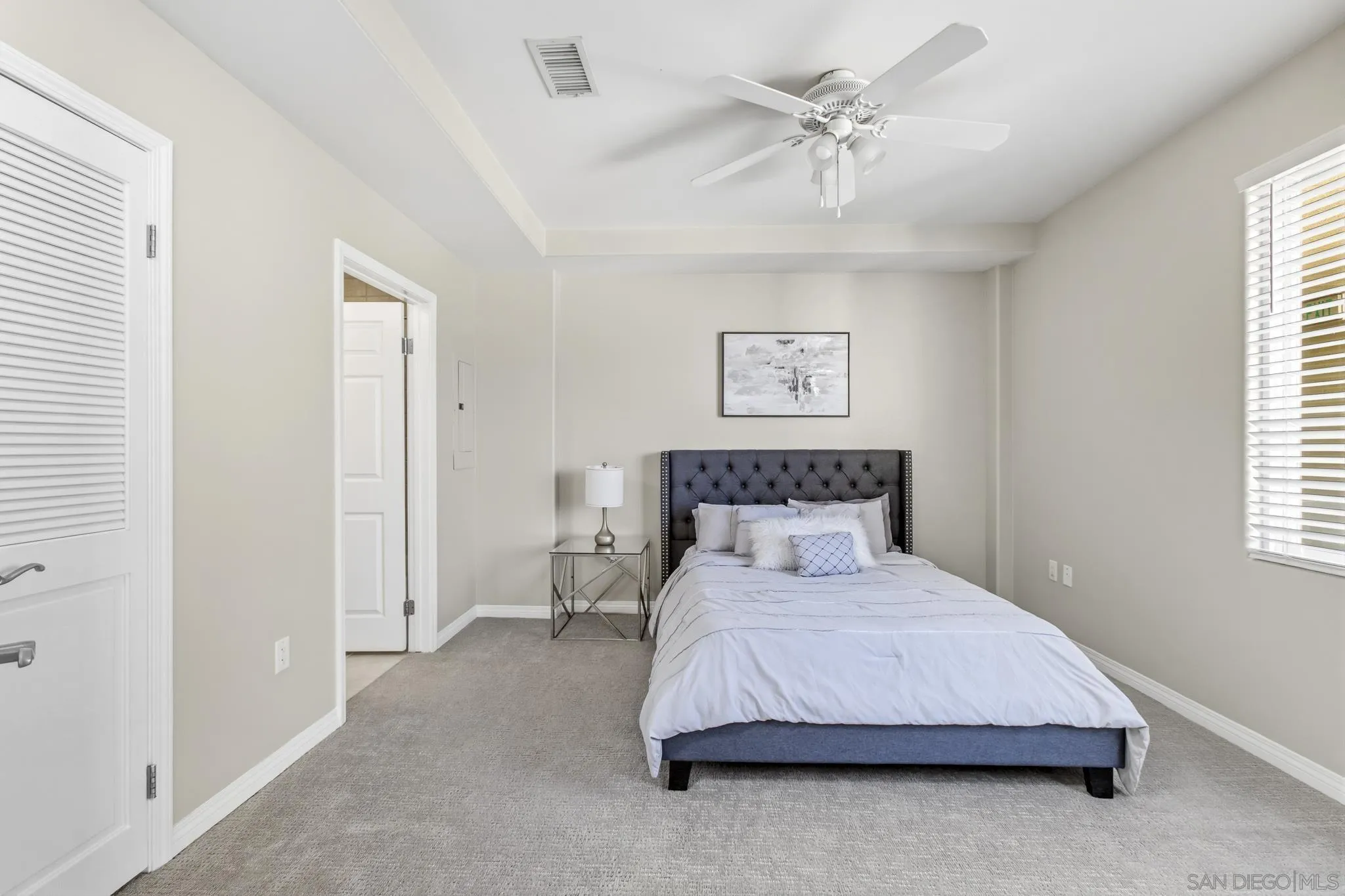 https://cdn.realtyfeed.com/cdn/127/260015314/741122012d68a9b6762db5f8937f5e6d.webp