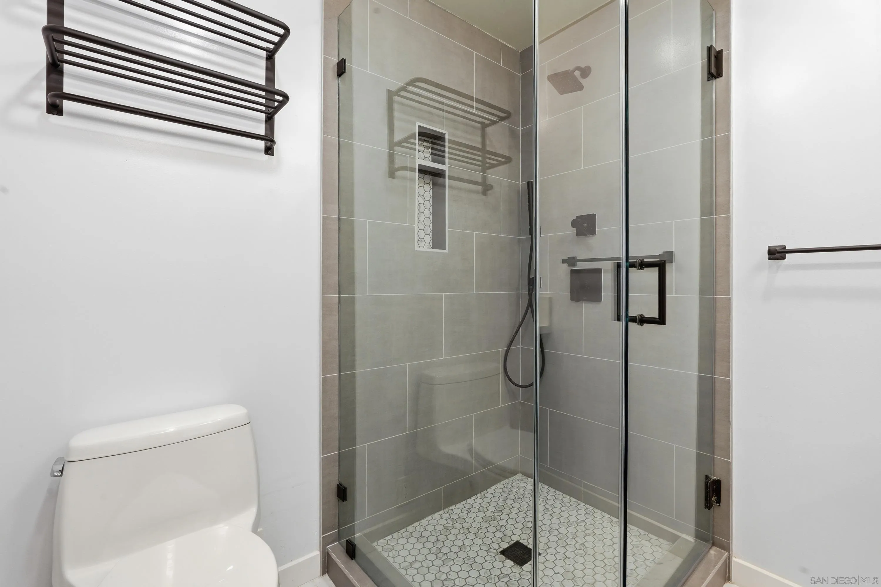 Photo #22: 260015315 Listing: Photo #22