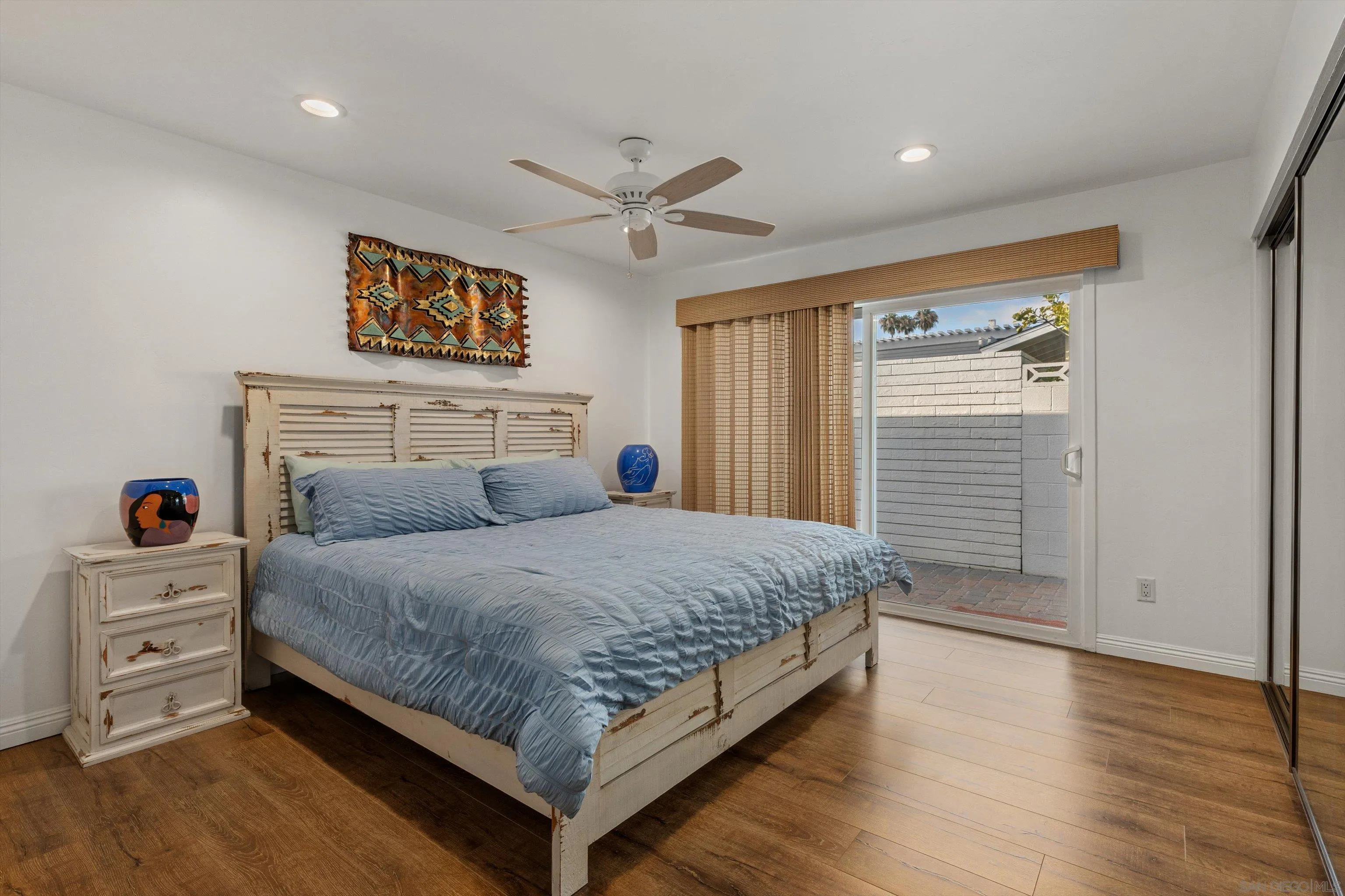 https://cdn.realtyfeed.com/cdn/127/260015317/230a0ef195f6f5bfea8c94627ba68703.webp