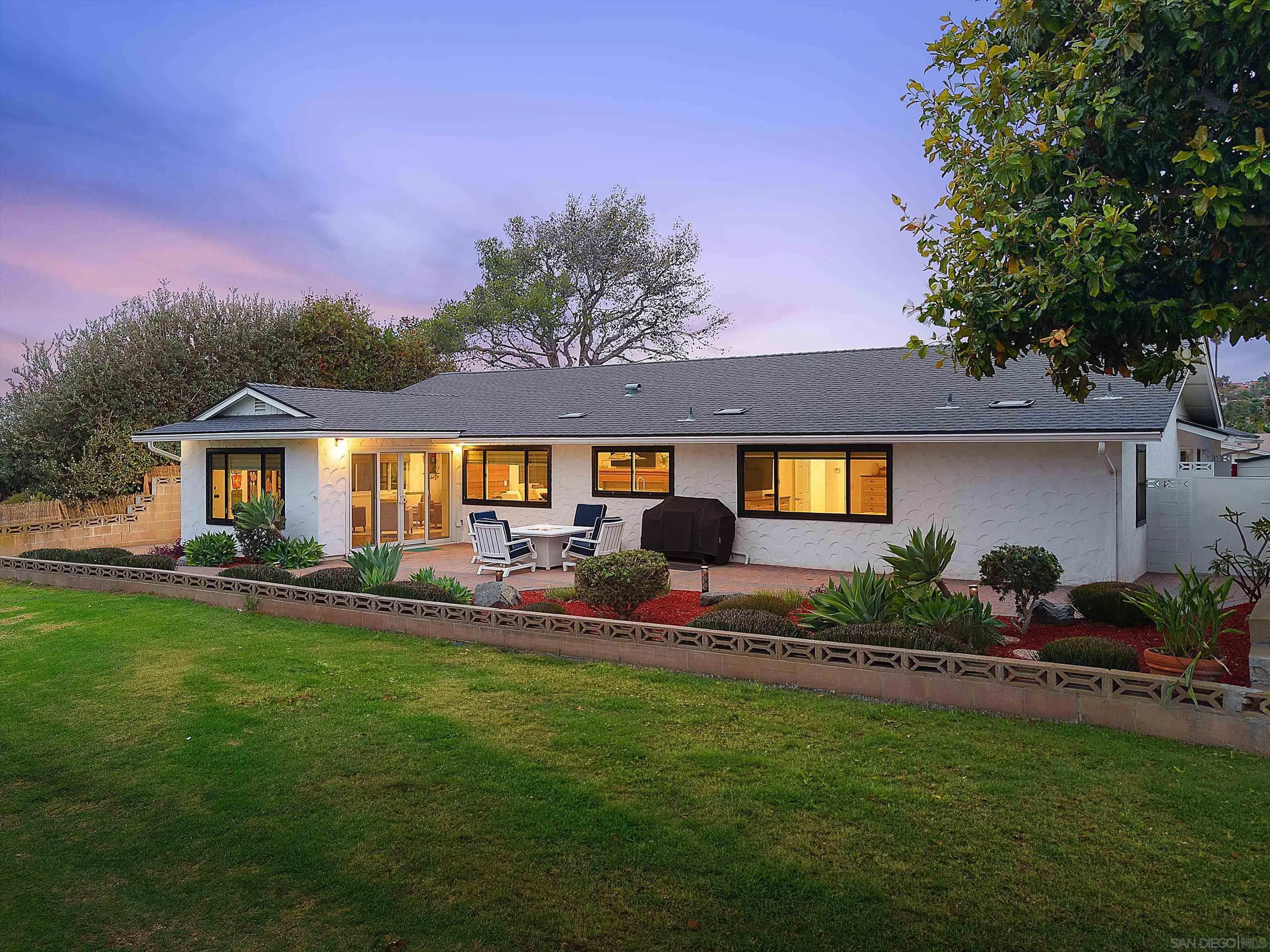 https://cdn.realtyfeed.com/cdn/127/260015317/646e2554234b4157a2dab085acc88d4b.webp