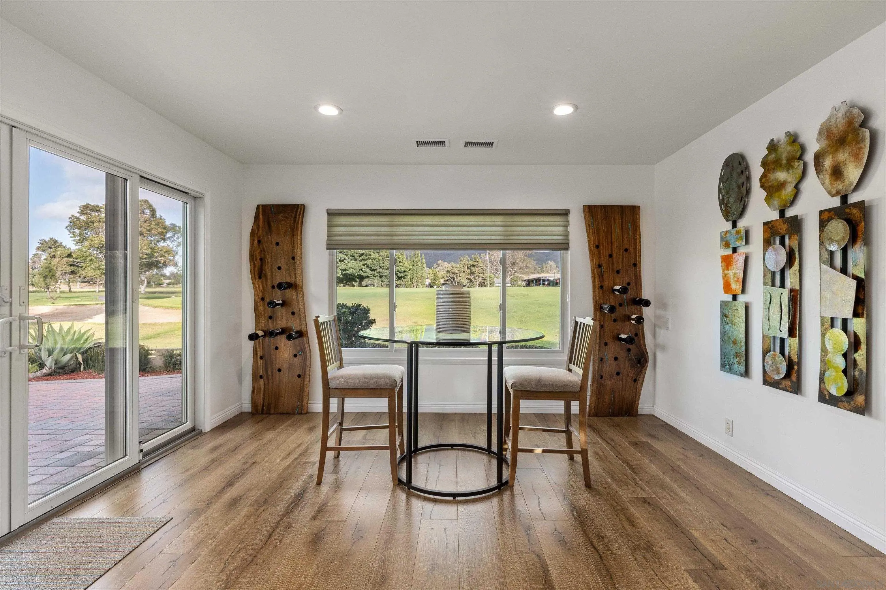 https://cdn.realtyfeed.com/cdn/127/260015317/9244bed85269e162f26f20741cf0cc74.webp