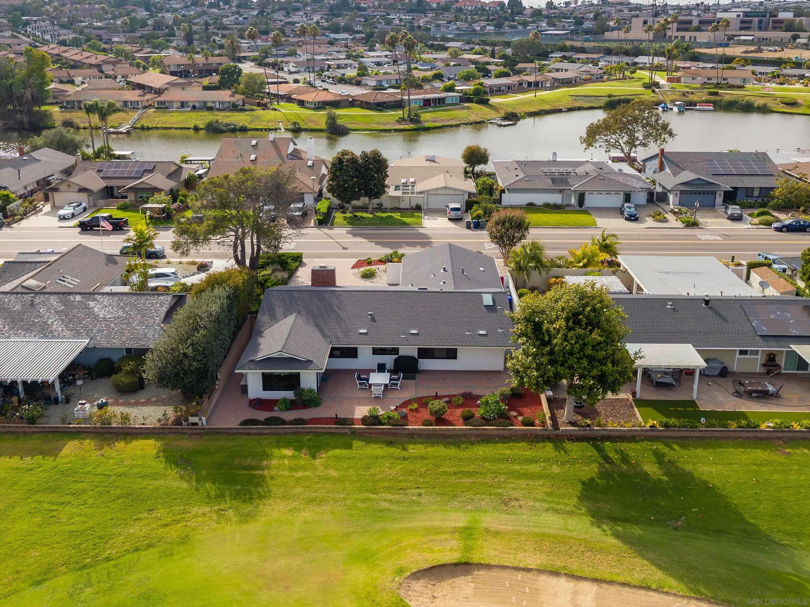 https://cdn.realtyfeed.com/cdn/127/260015317/9e8abf8e1053cb5159e4151e5cc54027.webp